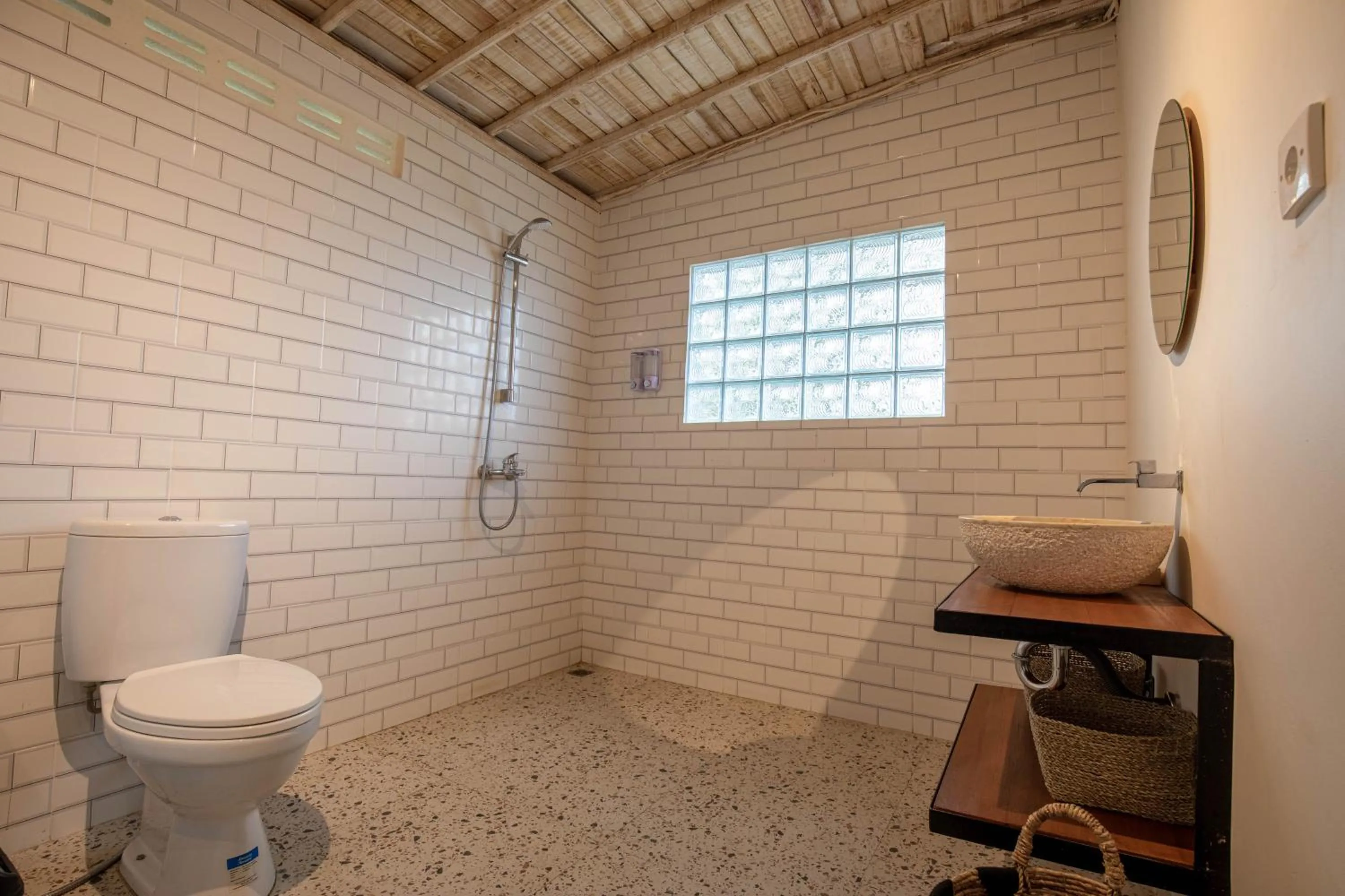 Shower in Bale Taru Pecatu