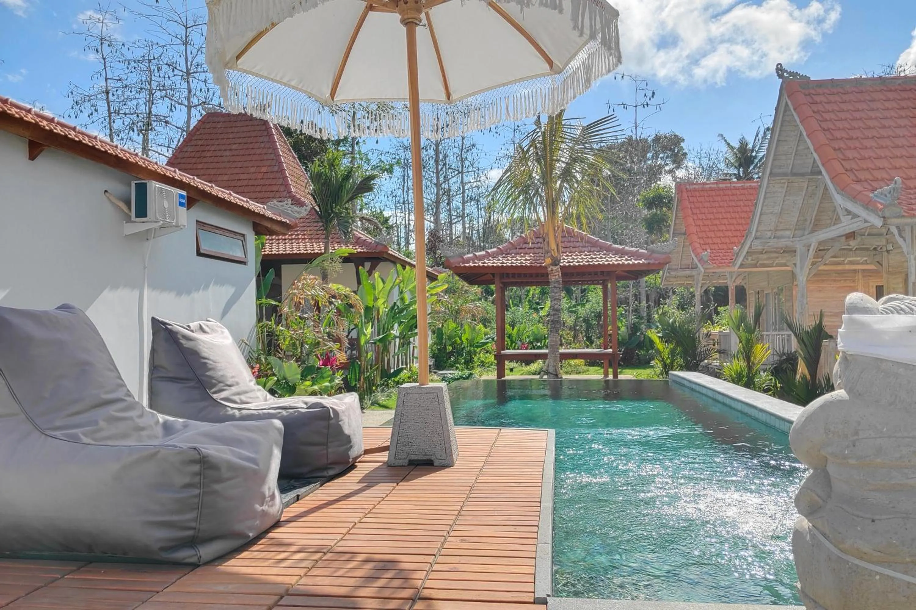 Property building in Bale Taru Pecatu