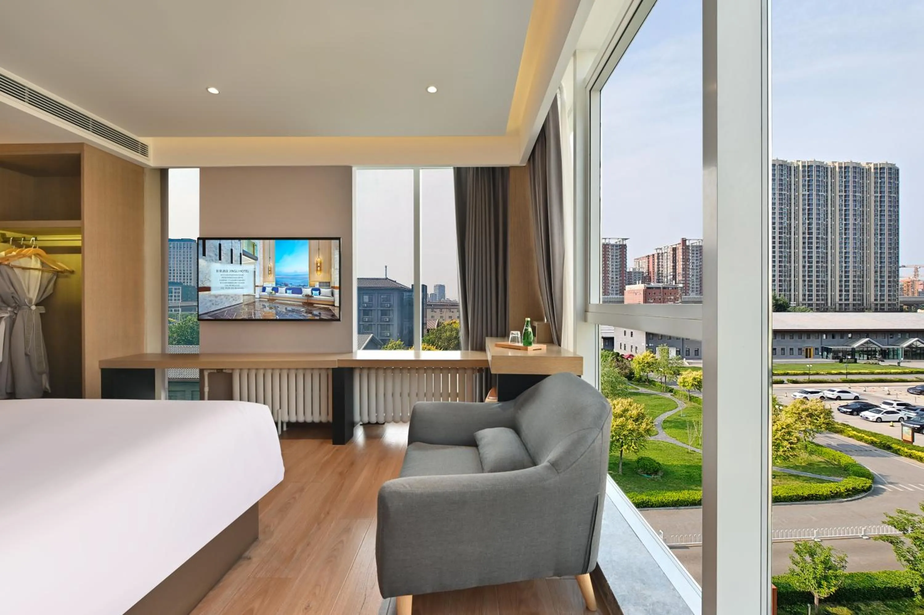Superior Queen Room in Jingli Hotel Beijing Heshenghui Dajiaoting Subway Station Branch
