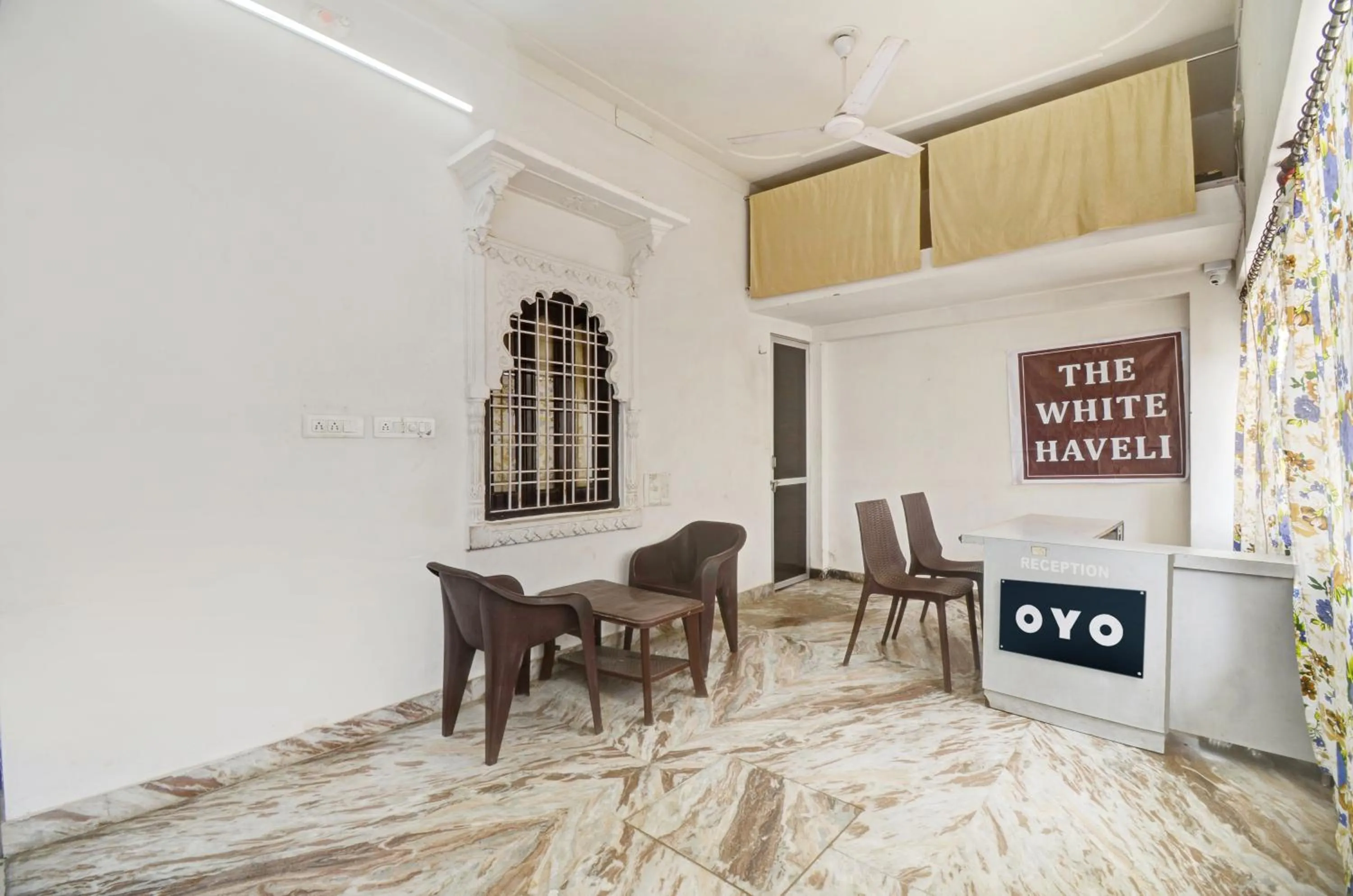 Lobby or reception in Hotel O The White Haveli