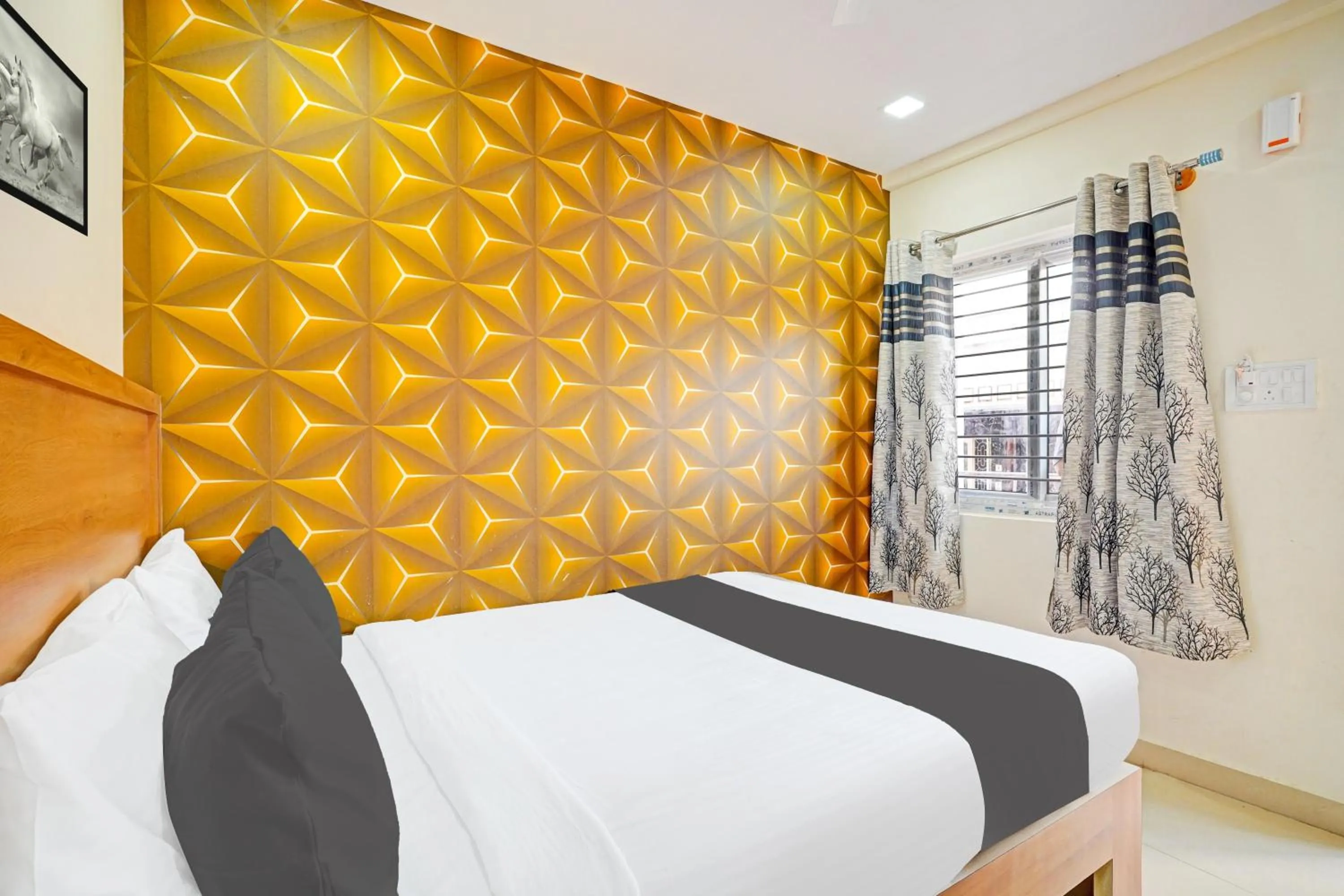 Bedroom in Hotel O Chalukya Comfort