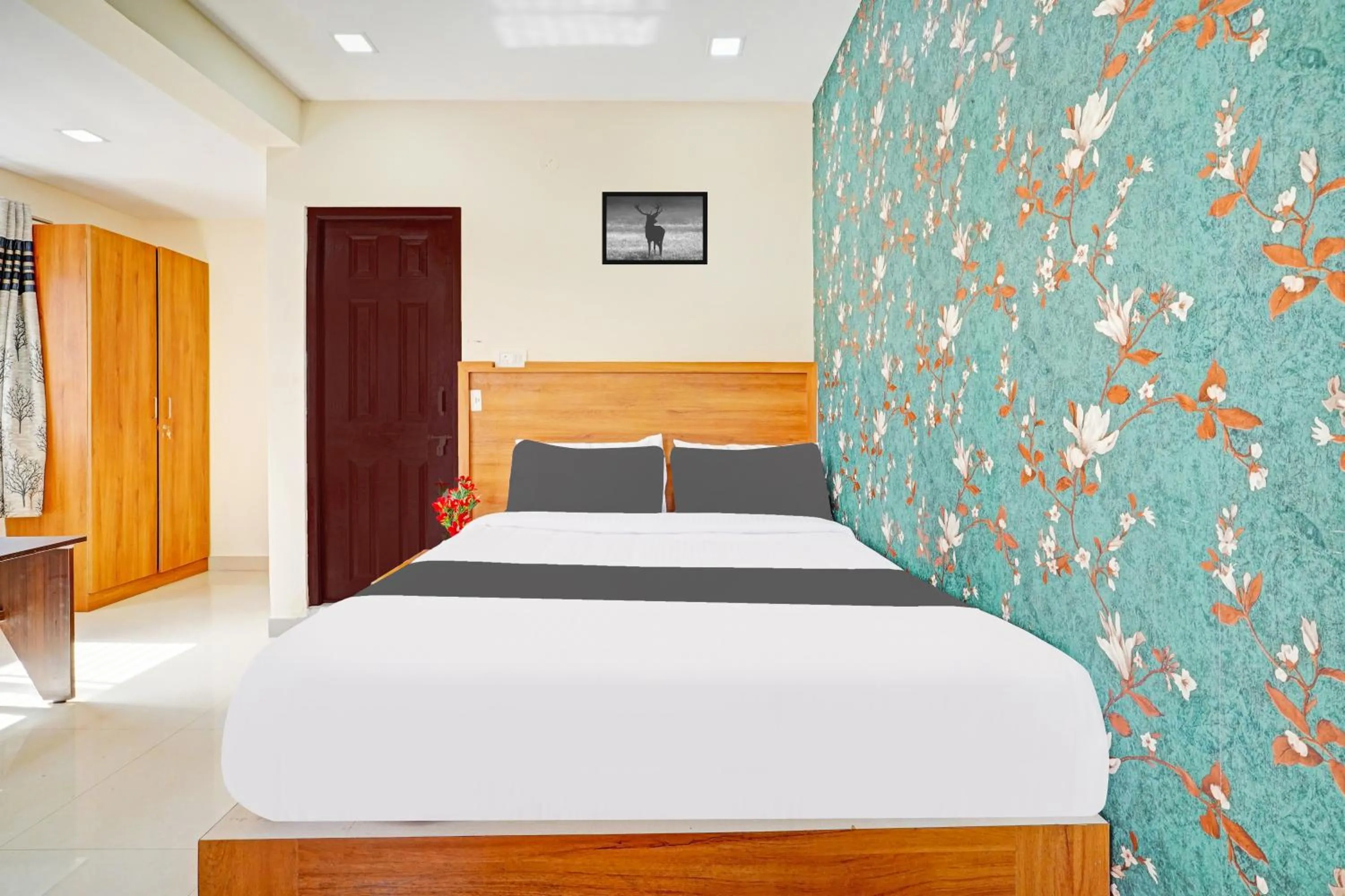 Bedroom in Hotel O Chalukya Comfort