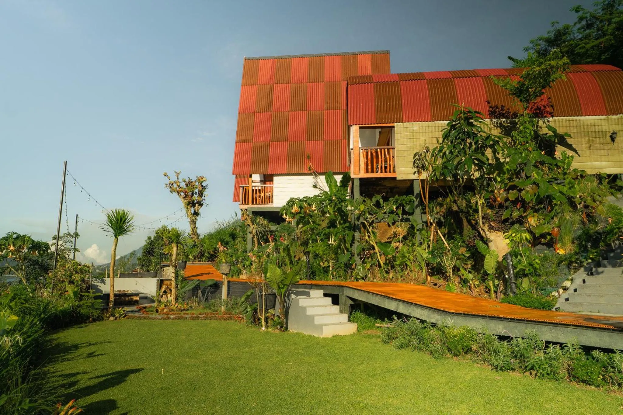 Property building in Pondanu Living