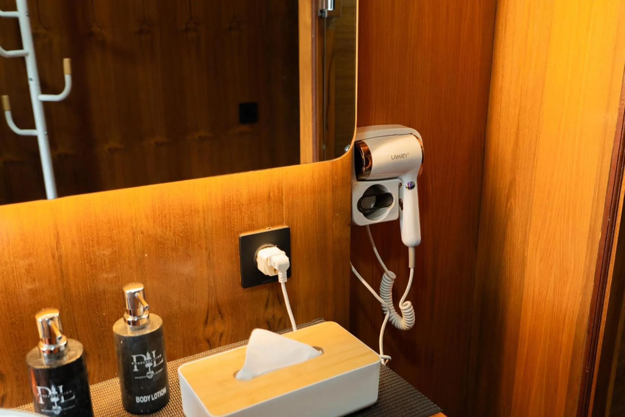 Bathroom in Pondanu Living