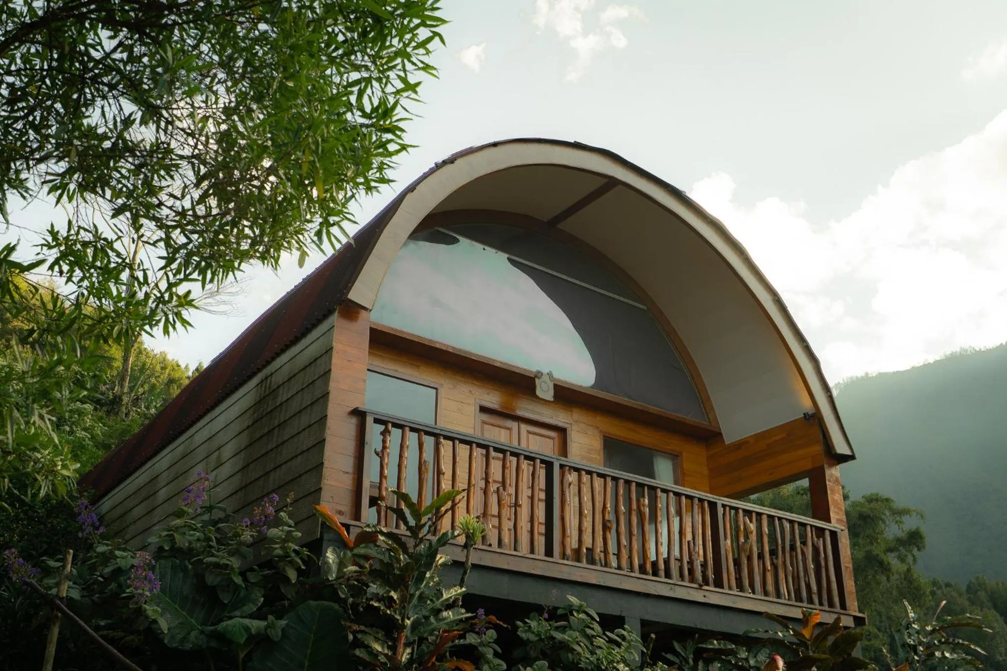 Property building in Pondanu Living