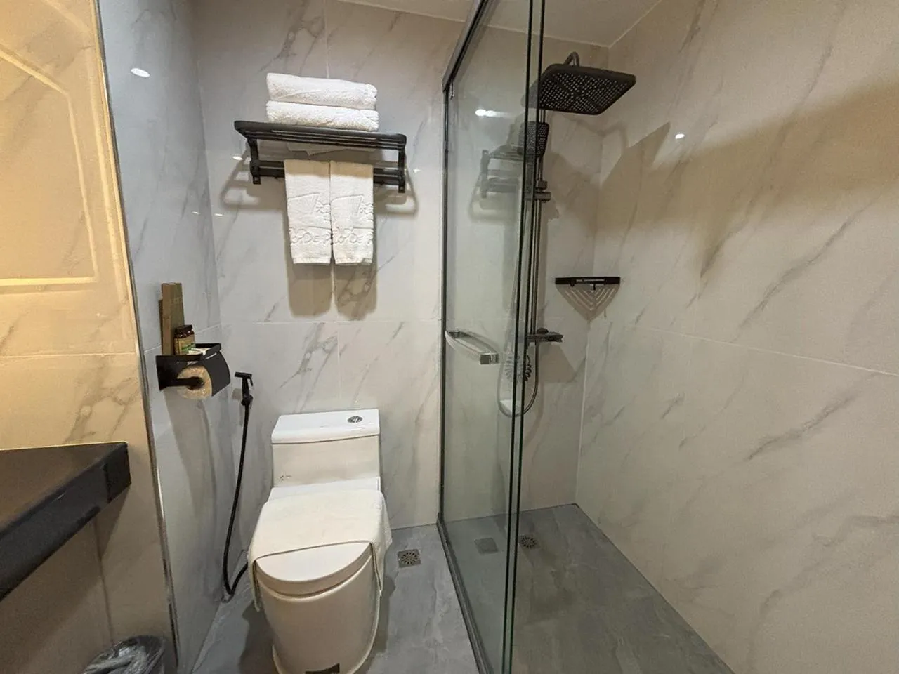 Bathroom in Lido De Paris Hotel