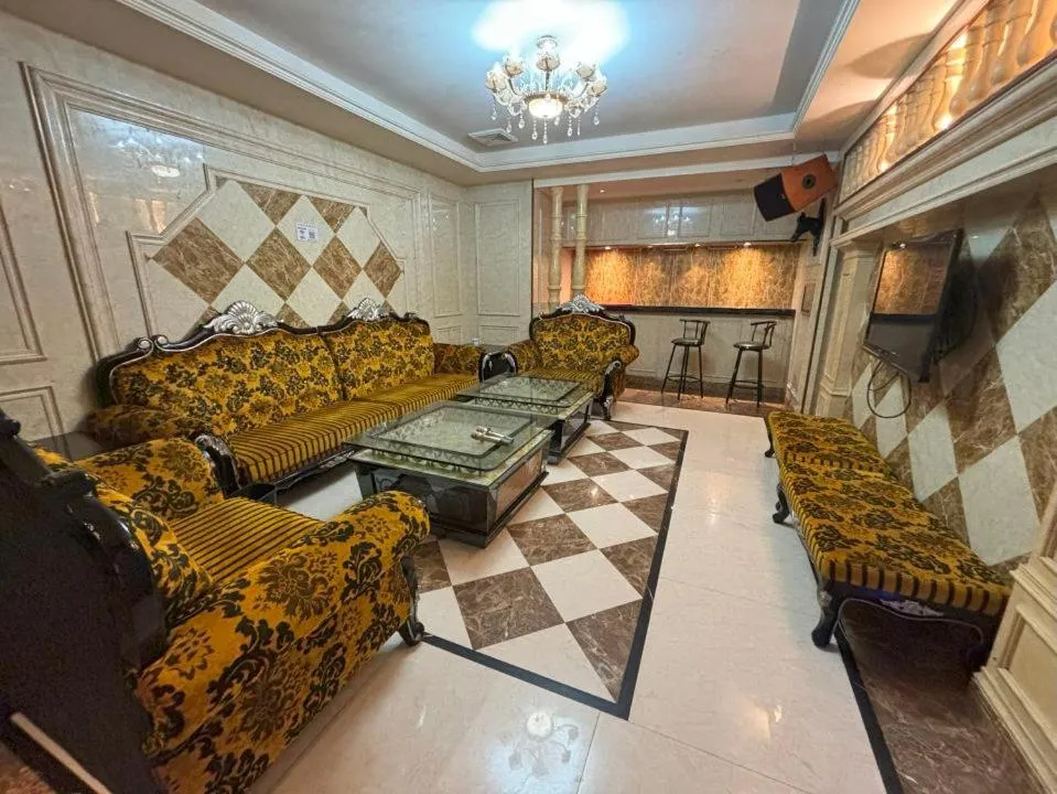 Lounge or bar in Lido De Paris Hotel