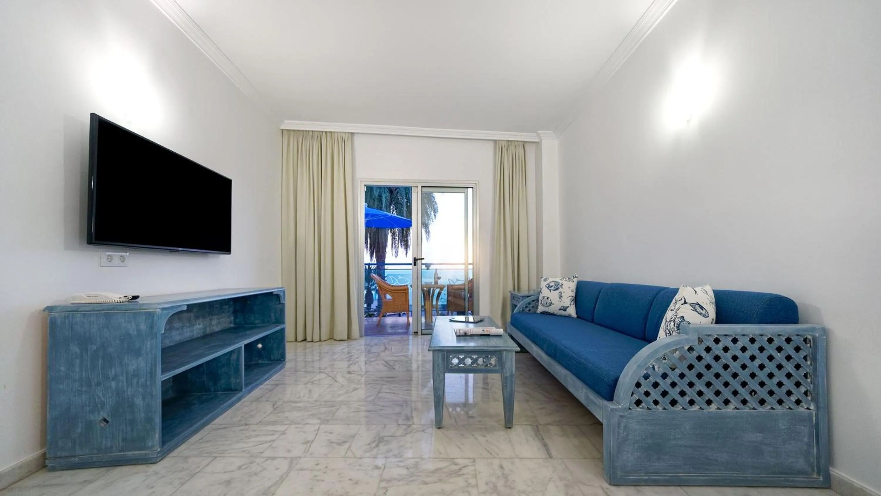 TV and multimedia in Apartamentos Igramar MorroJable - Adults Only
