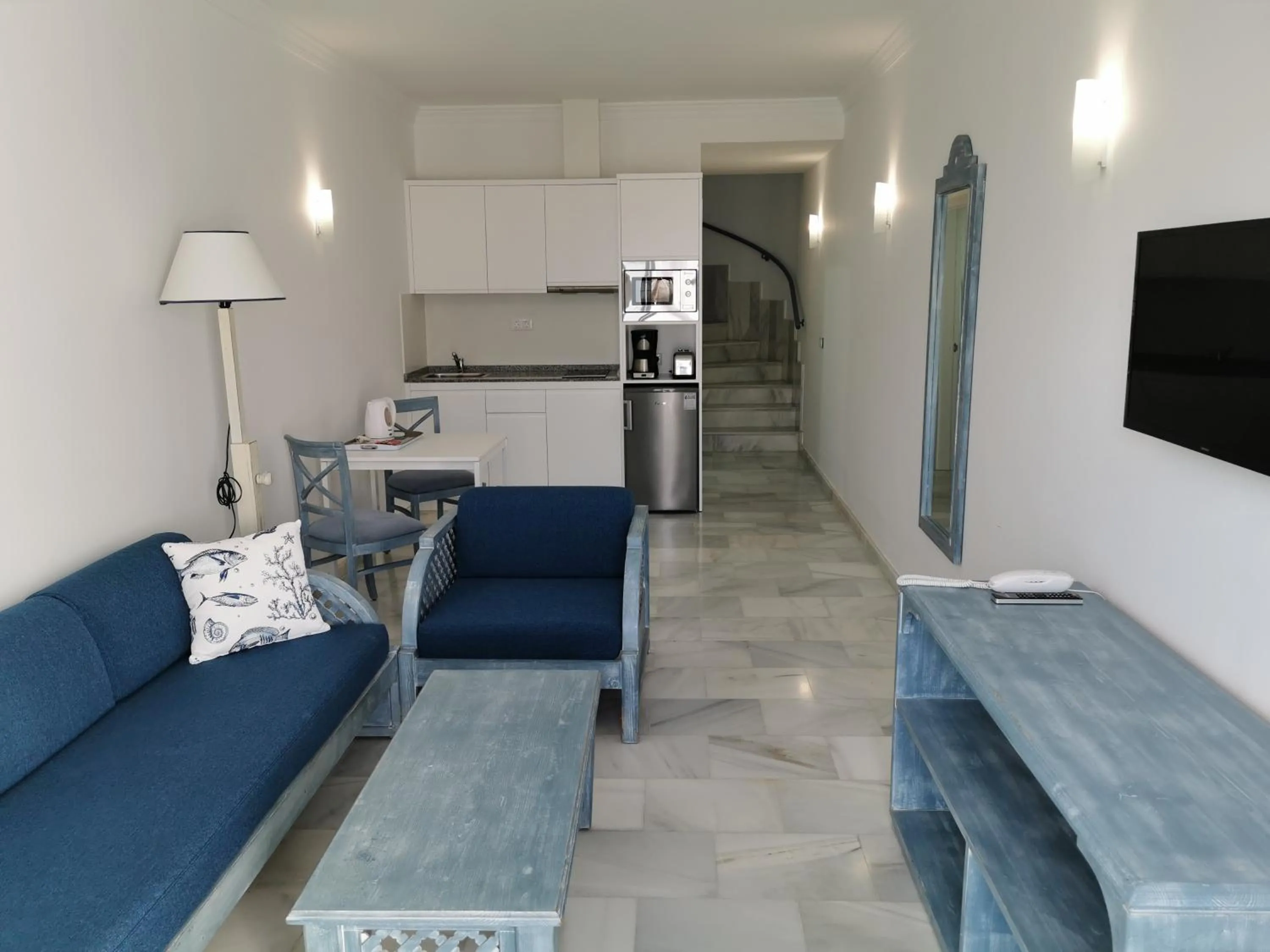 Kitchen or kitchenette in Apartamentos Igramar MorroJable - Adults Only