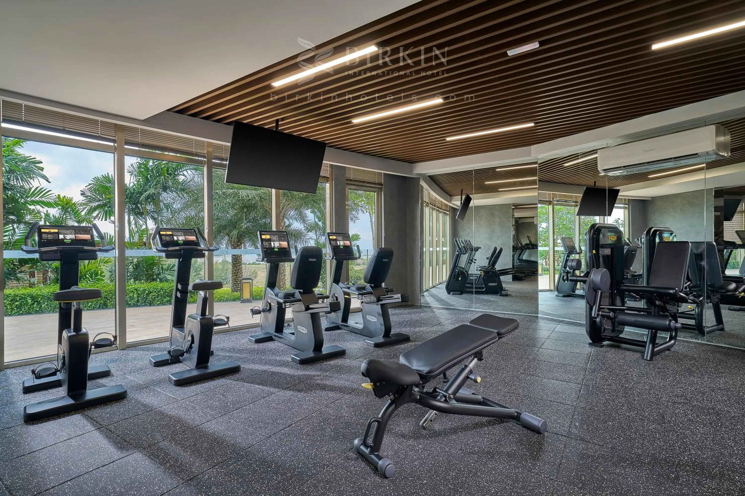 Fitness centre/facilities in Birkin International Hotel