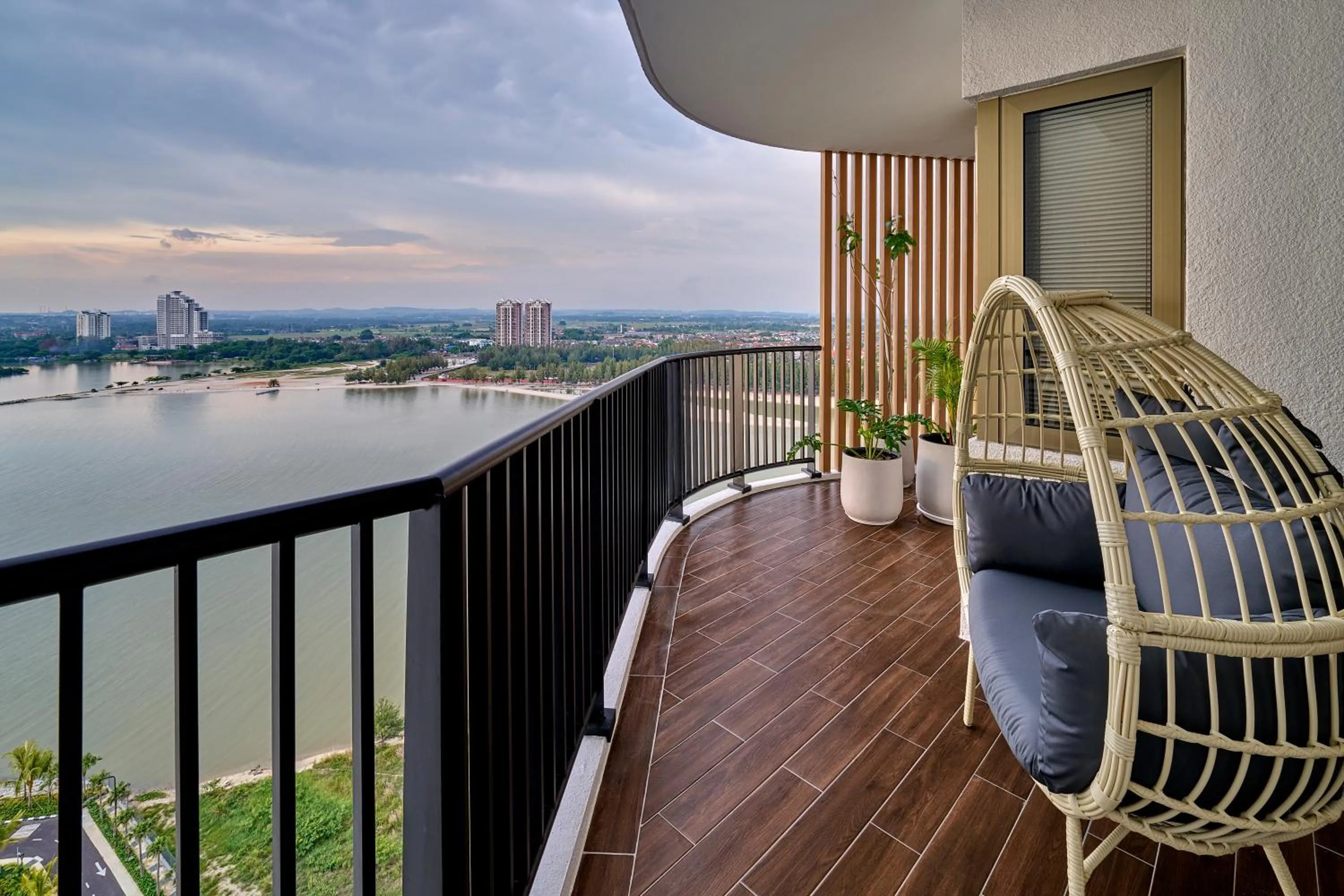 Balcony/Terrace in Birkin International Hotel