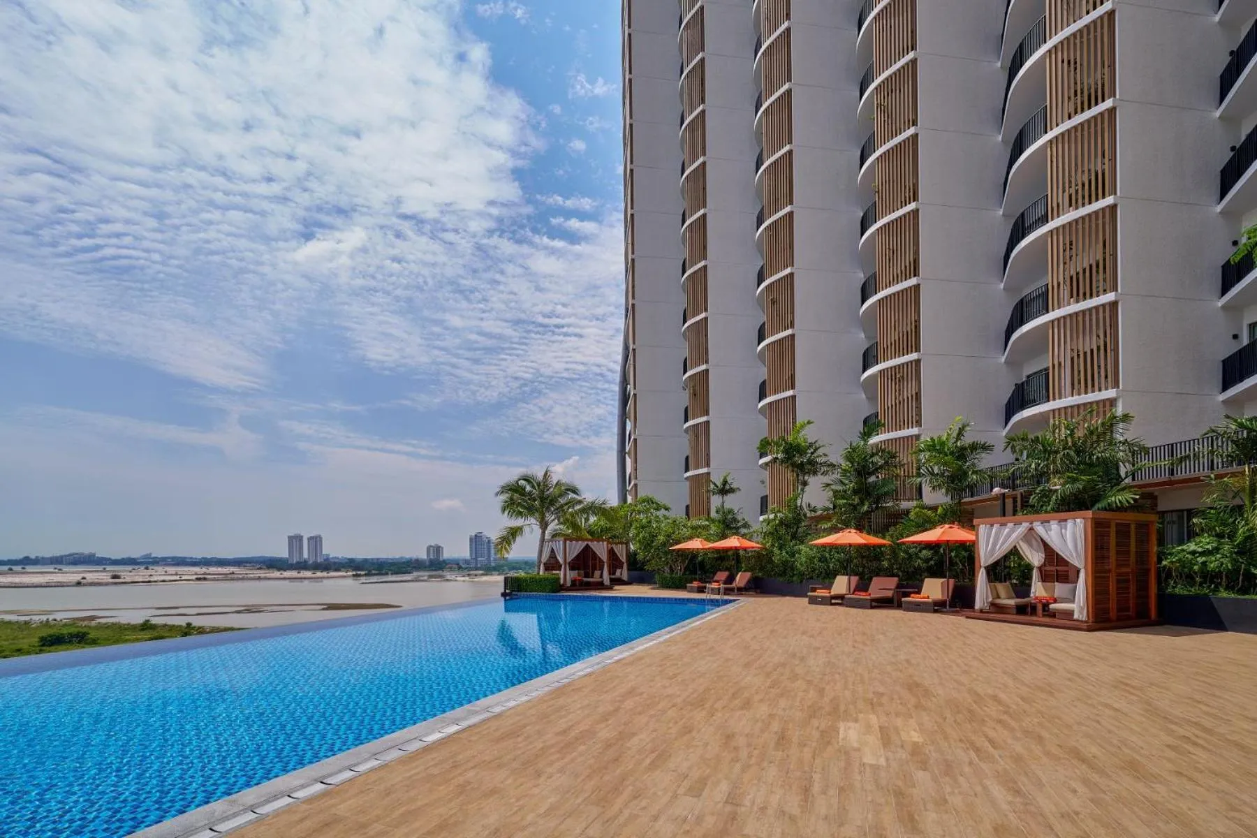 Swimming pool in Birkin International Hotel