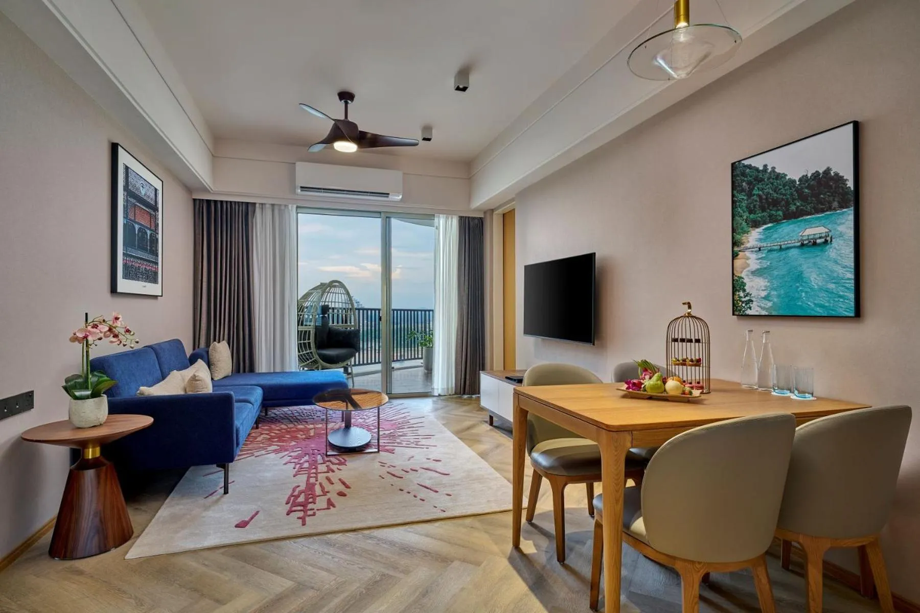 Living room in Birkin International Hotel