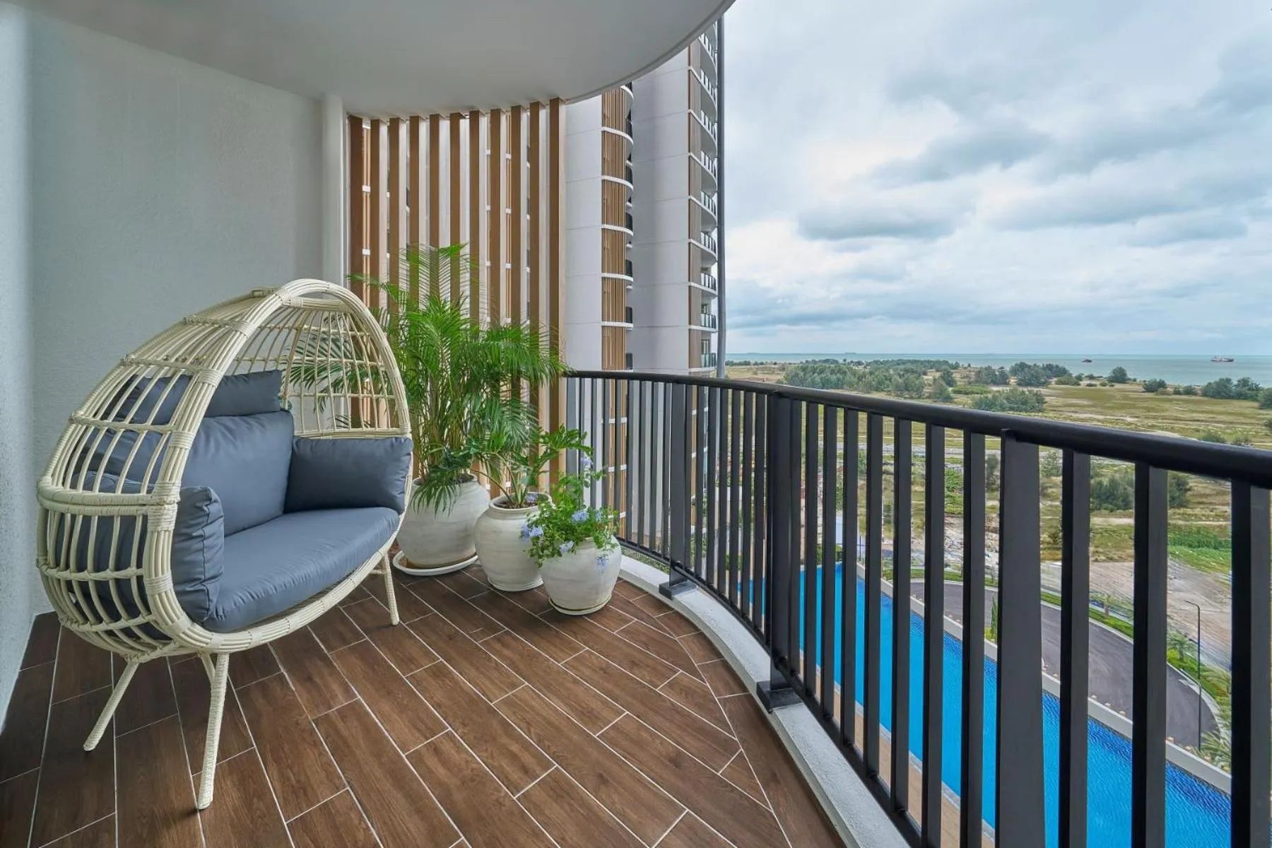 Balcony/Terrace in Birkin International Hotel