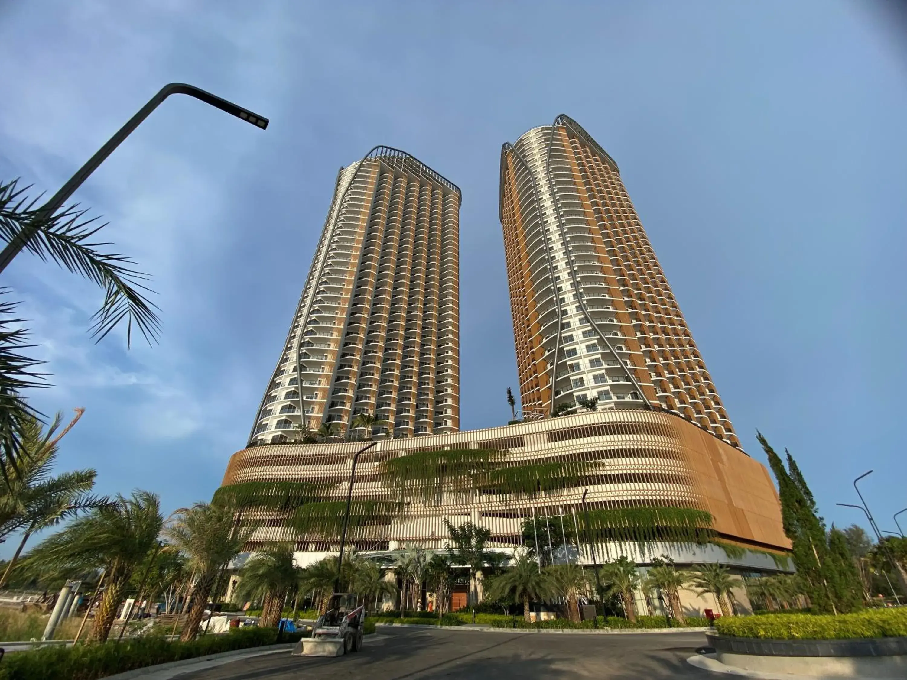 Property building in Birkin International Hotel Property building in Birkin International Hotel