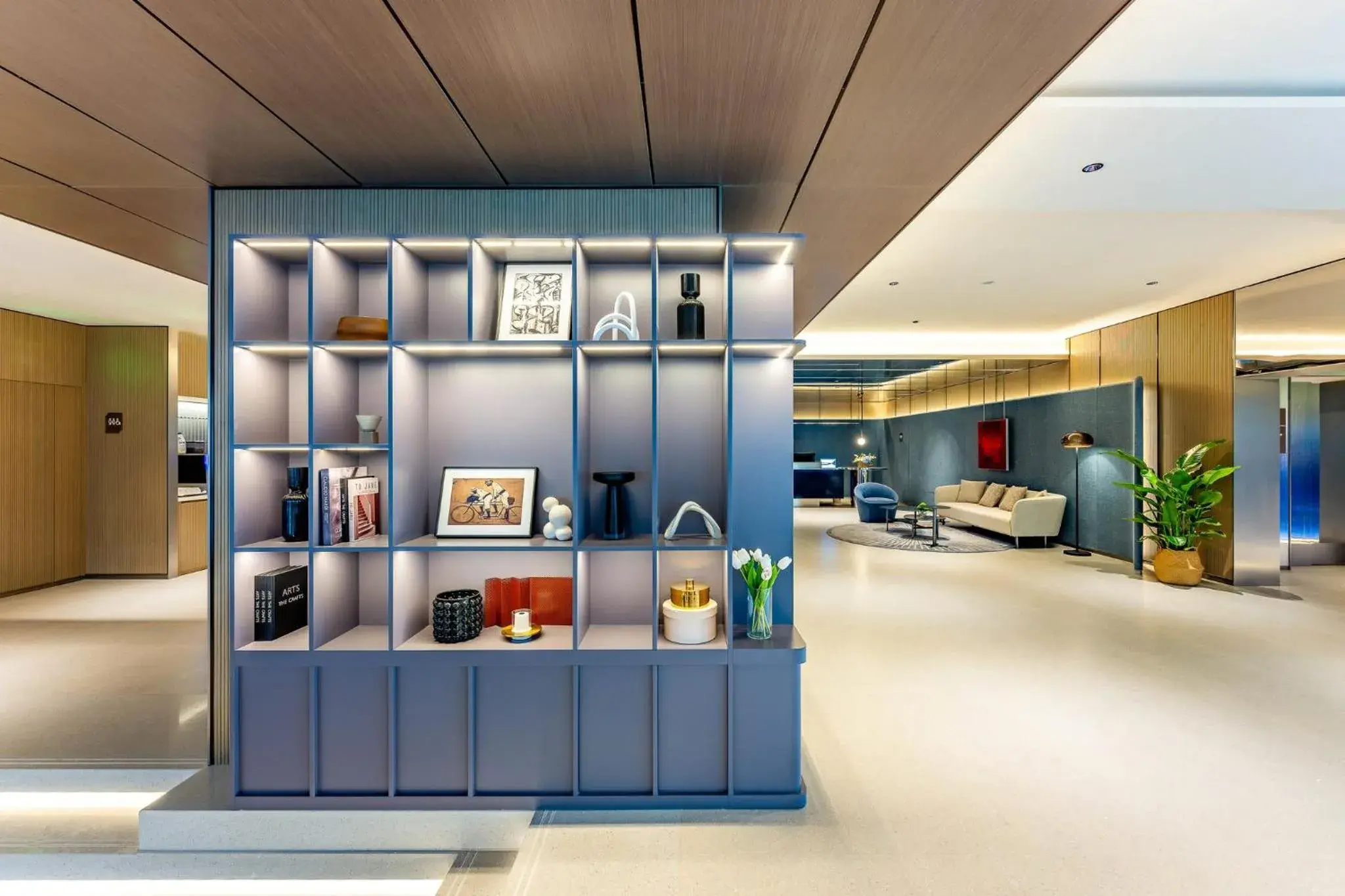 Property building in Holiday Inn Express Shanghai Jing'an Temple by IHG Property building in Holiday Inn Express Shanghai Jing'an Temple by IHG