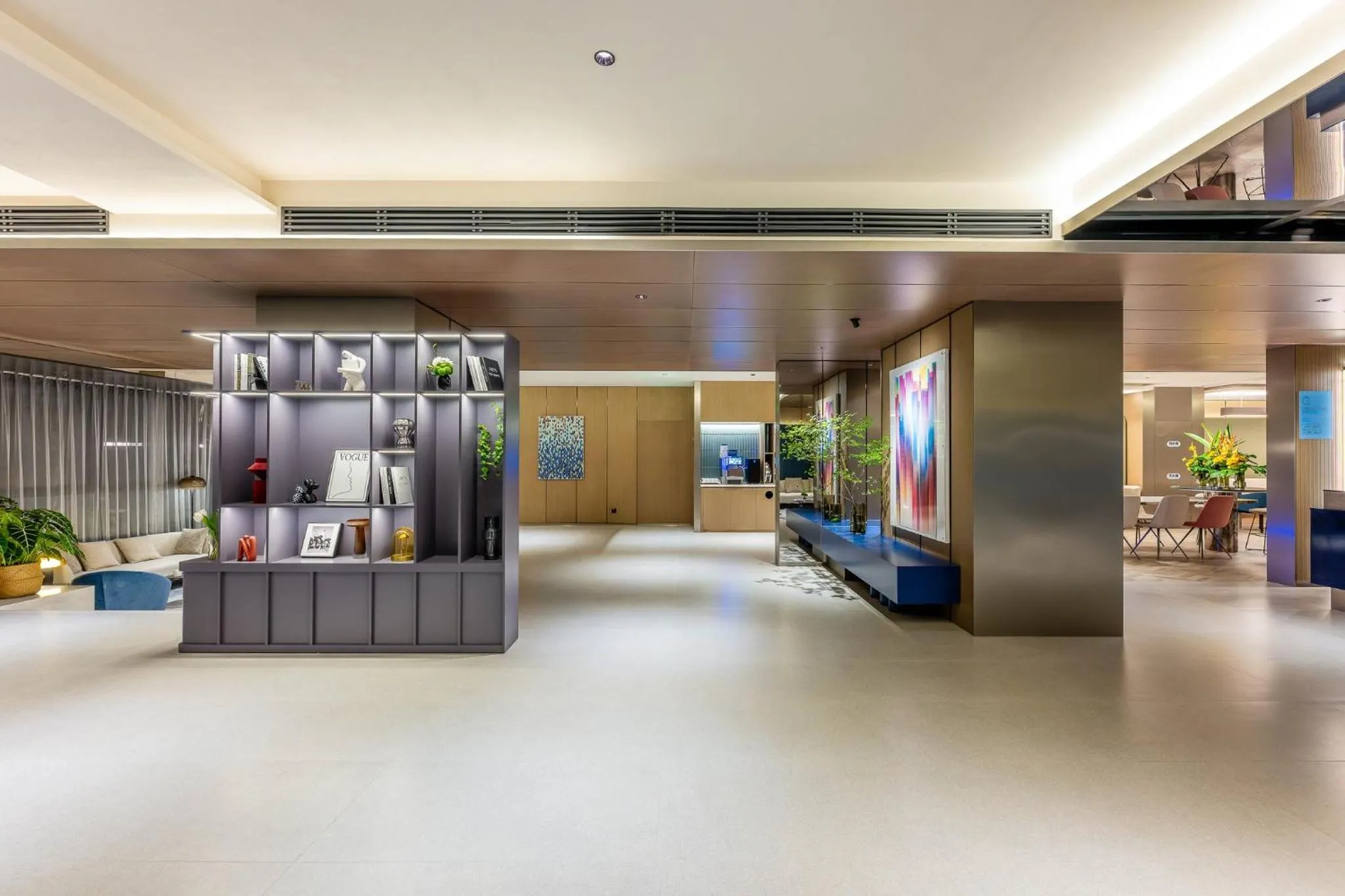 Restaurant/places to eat in Holiday Inn Express Shanghai Jing'an Temple by IHG