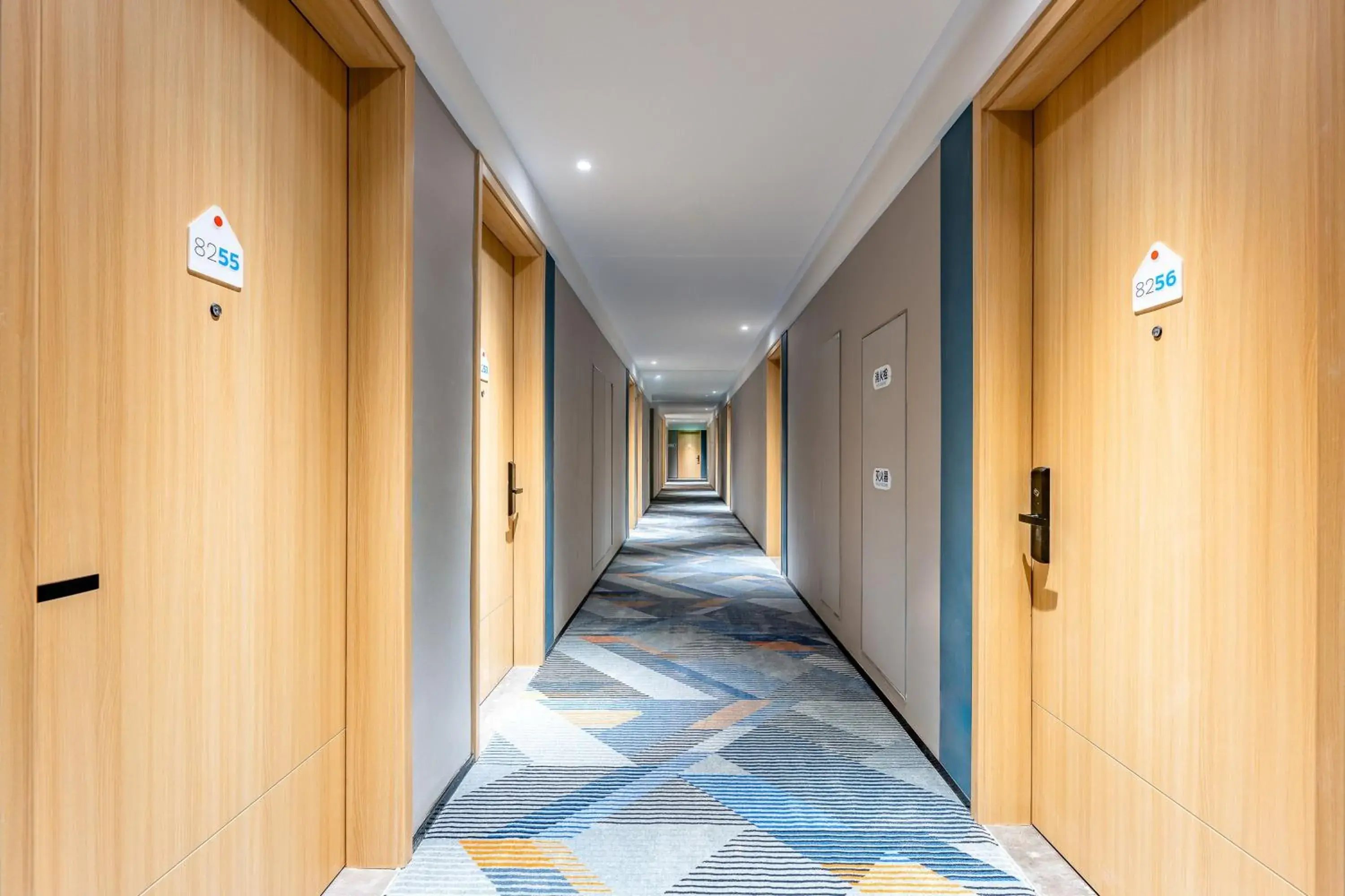 Lobby or reception in Holiday Inn Express Nanjing Xi'anmen by IHG Lobby or reception in Holiday Inn Express Nanjing Xi'anmen by IHG