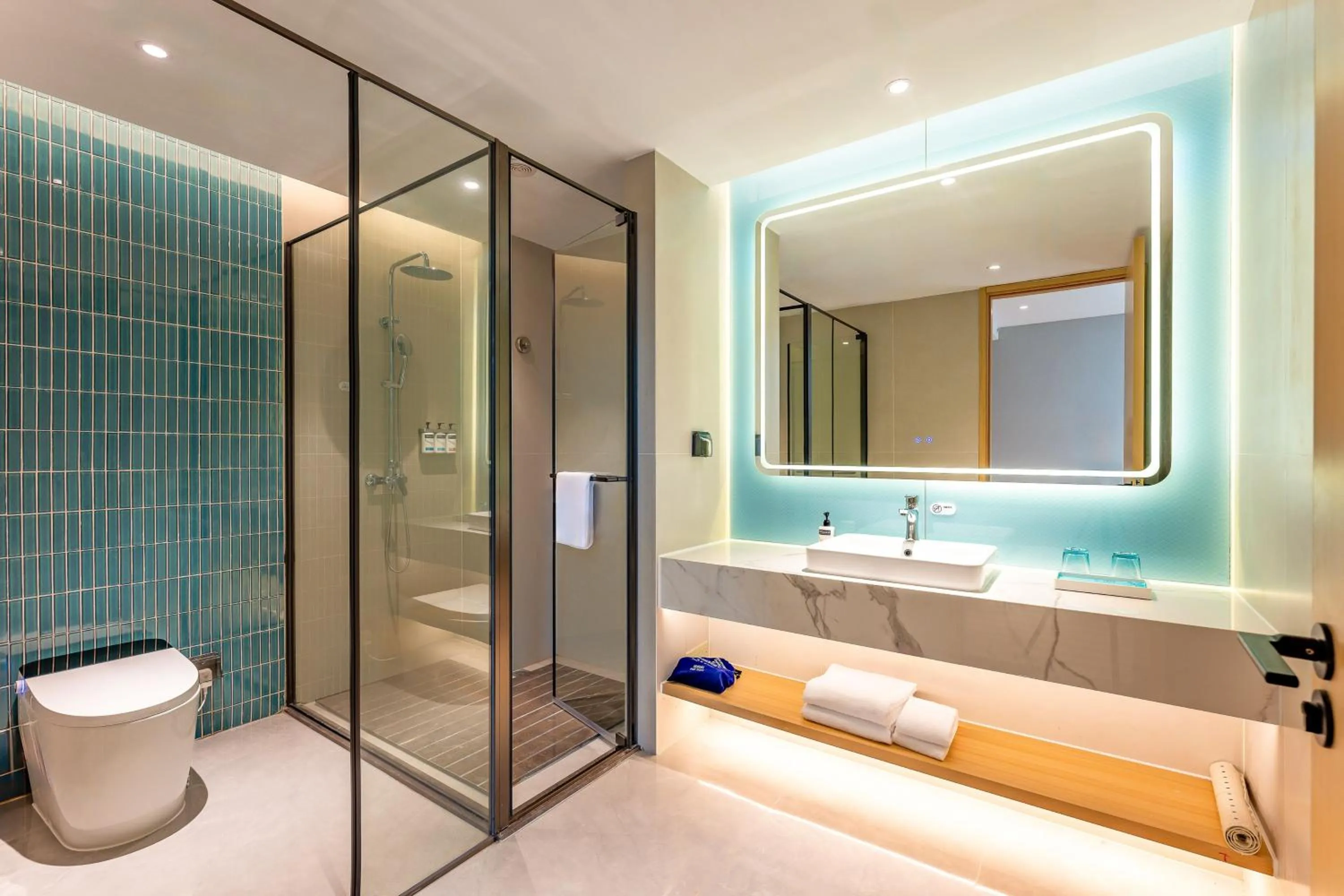 Bathroom in Holiday Inn Express Nanjing Xi'anmen by IHG