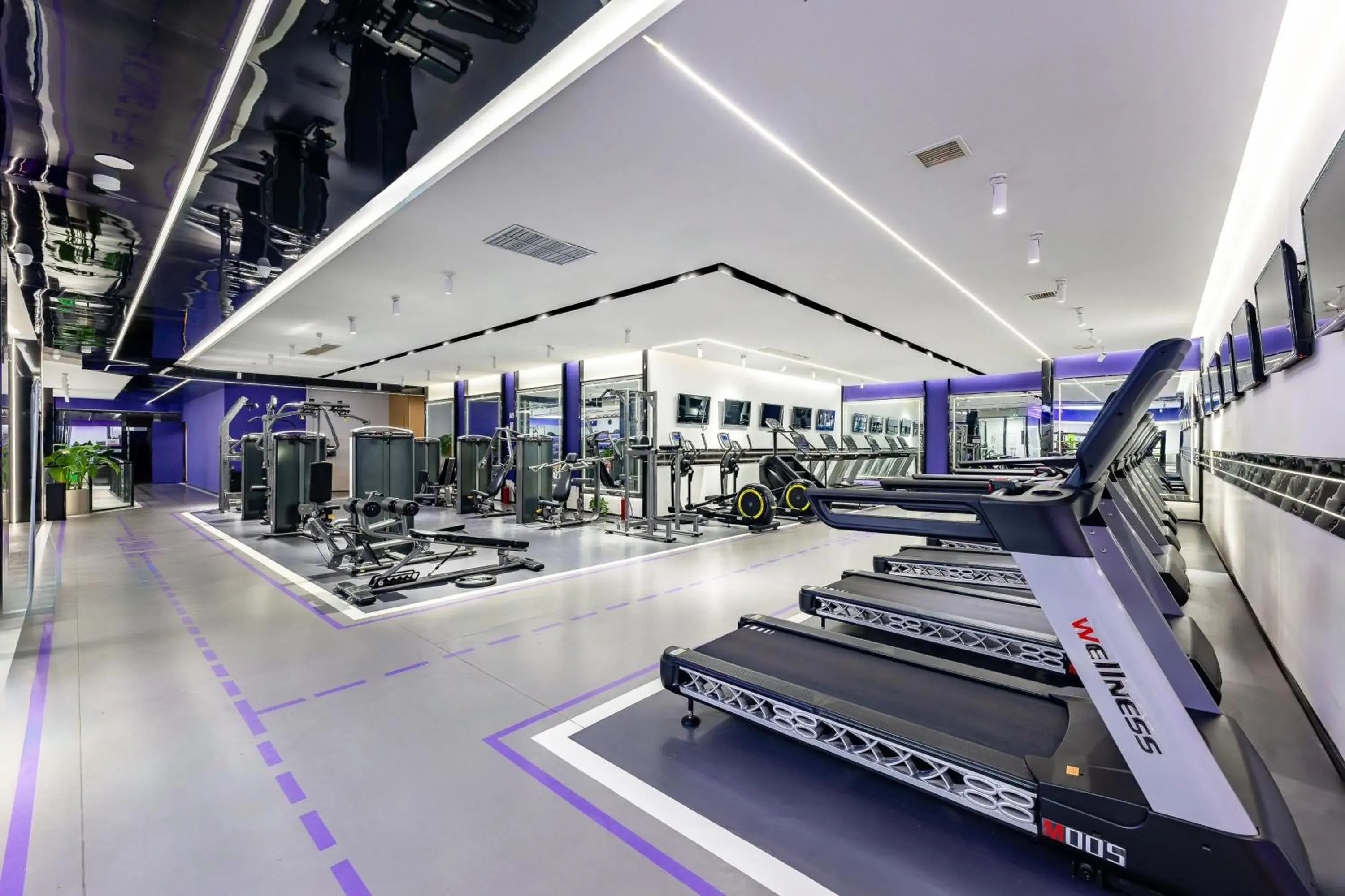 Fitness centre/facilities in Holiday Inn Express Nanjing Xi'anmen by IHG Fitness centre/facilities in Holiday Inn Express Nanjing Xi'anmen by IHG