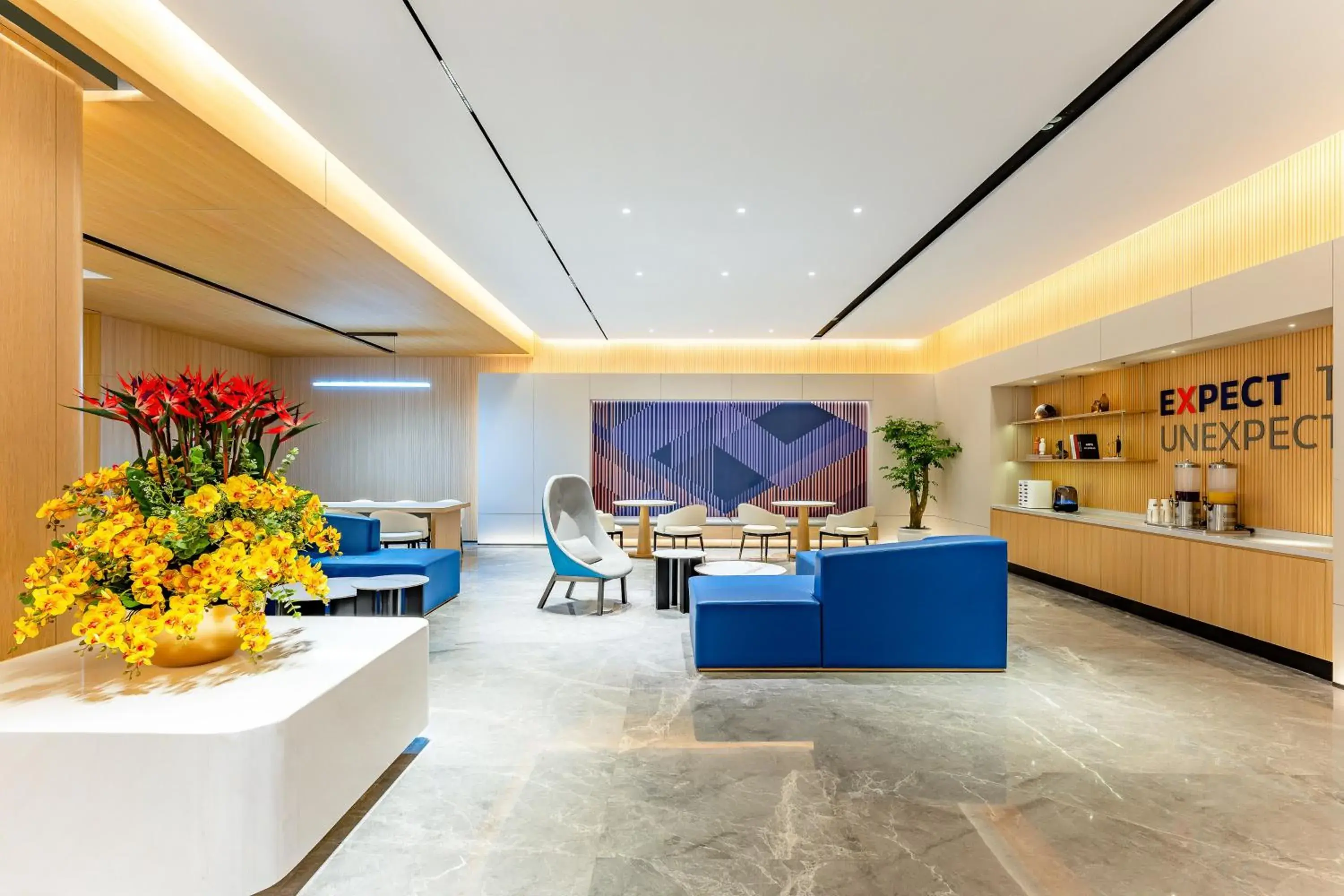 Property building in Holiday Inn Express Nanjing Xi'anmen by IHG Property building in Holiday Inn Express Nanjing Xi'anmen by IHG