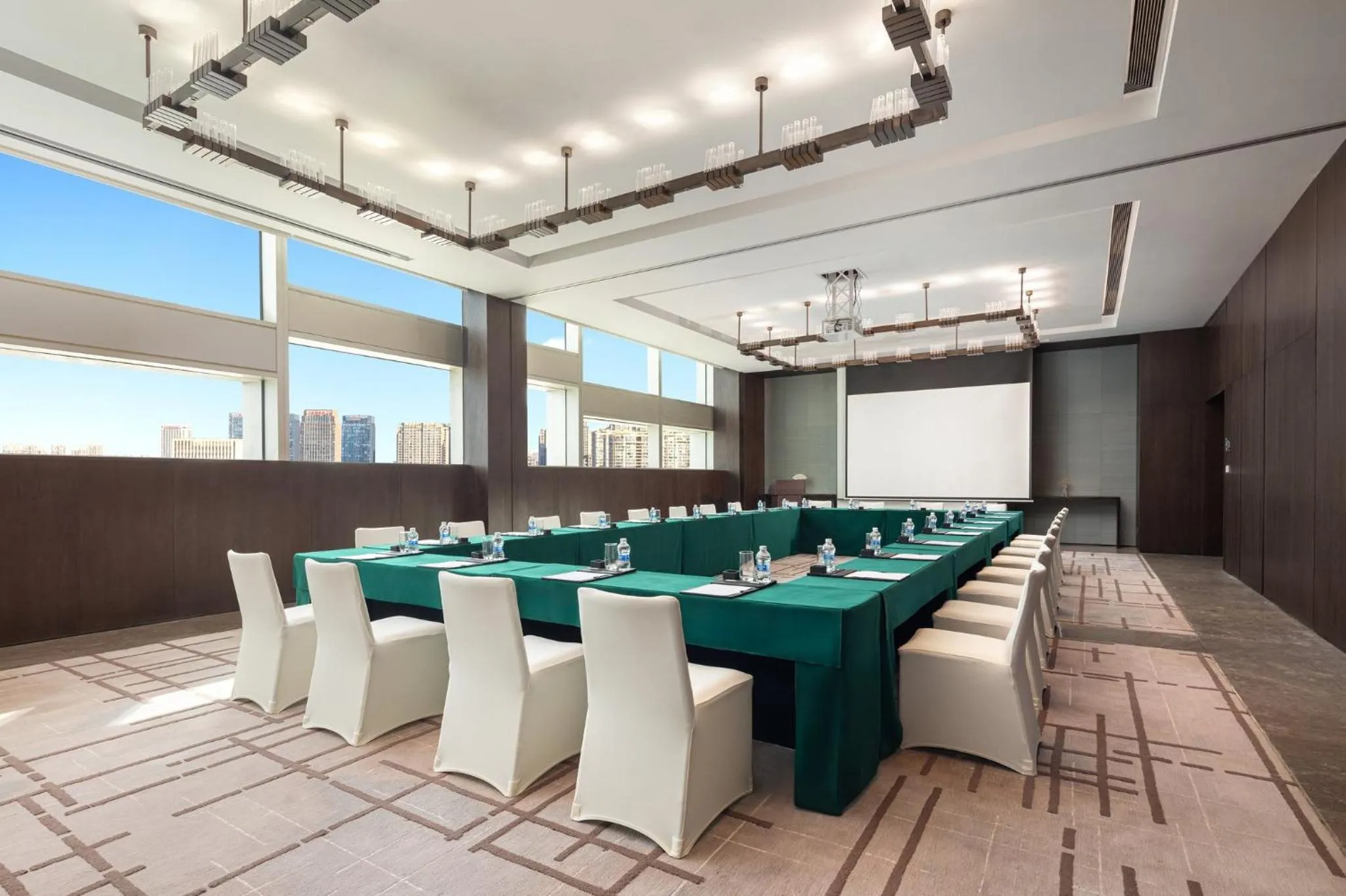 Meeting/conference room in HUALUXE Hotels and Resorts Haining