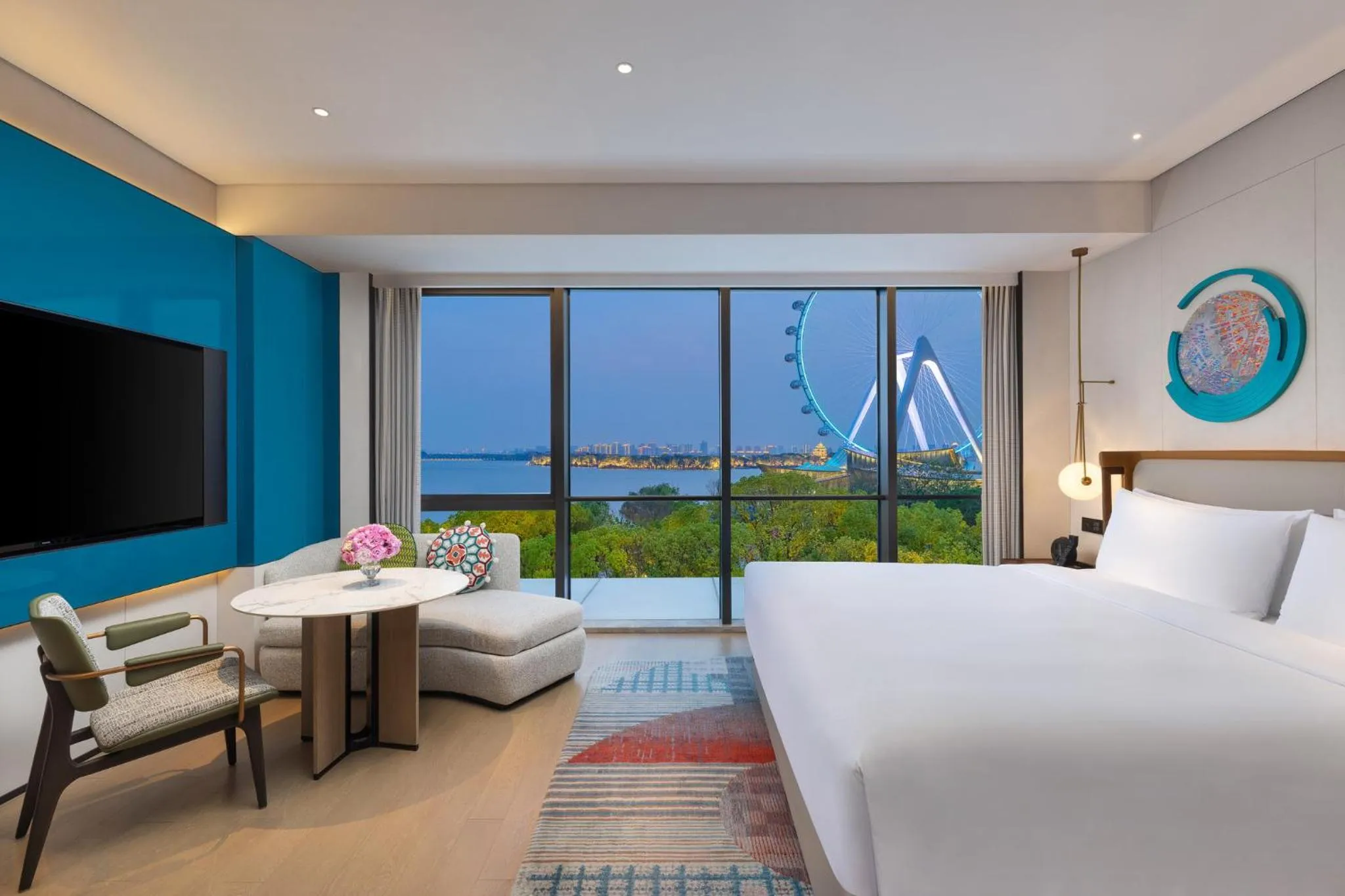 Photo of the whole room, Bed in Hotel Indigo Suzhou Jinji Lake by IHG