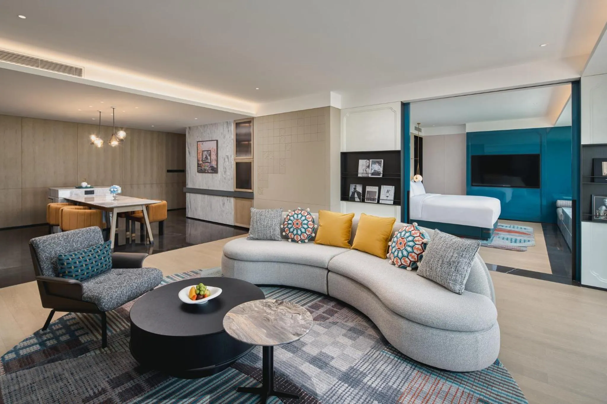 Photo of the whole room, Bed in Hotel Indigo Suzhou Jinji Lake by IHG