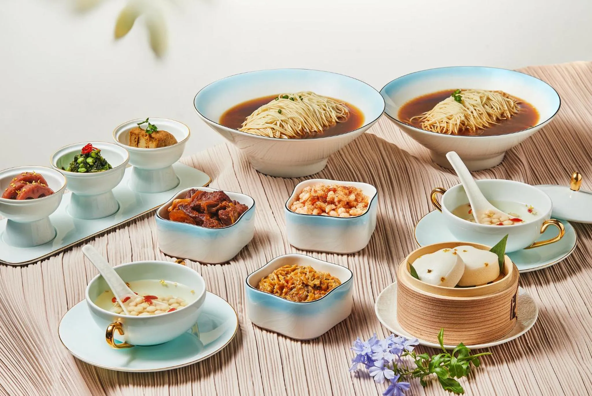 Restaurant/places to eat in Hotel Indigo Suzhou Jinji Lake by IHG