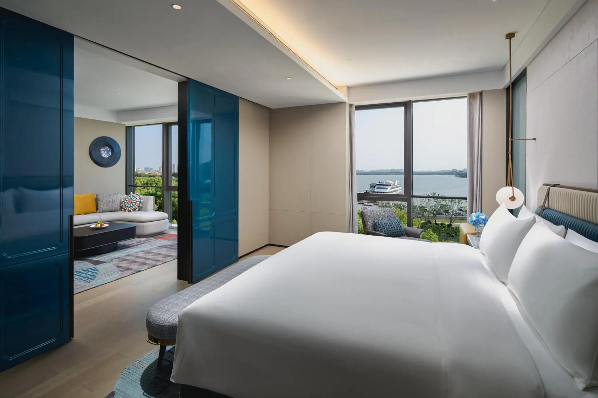 Photo of the whole room, Bed in Hotel Indigo Suzhou Jinji Lake by IHG