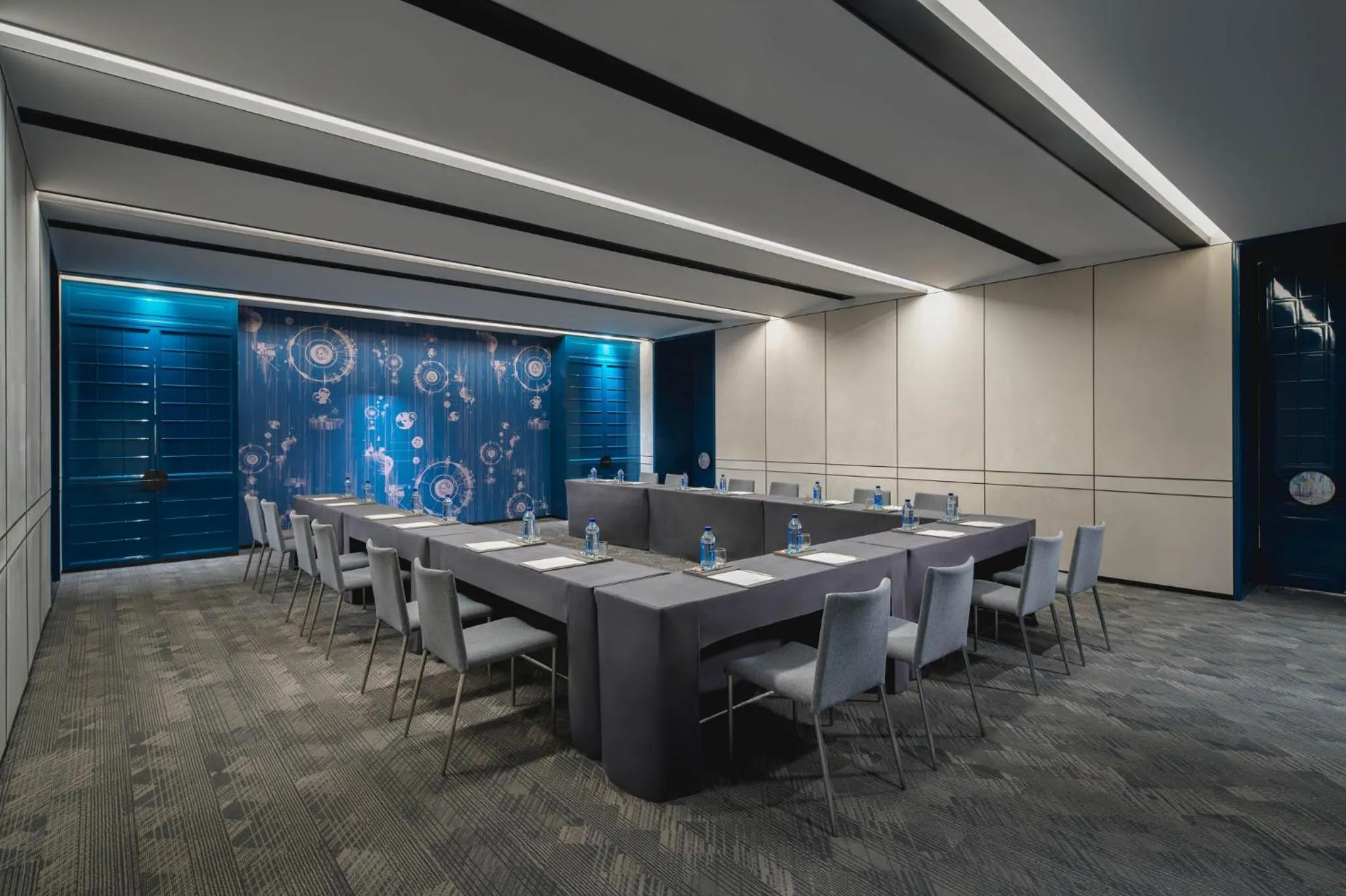 Meeting/conference room in Hotel Indigo Suzhou Jinji Lake by IHG