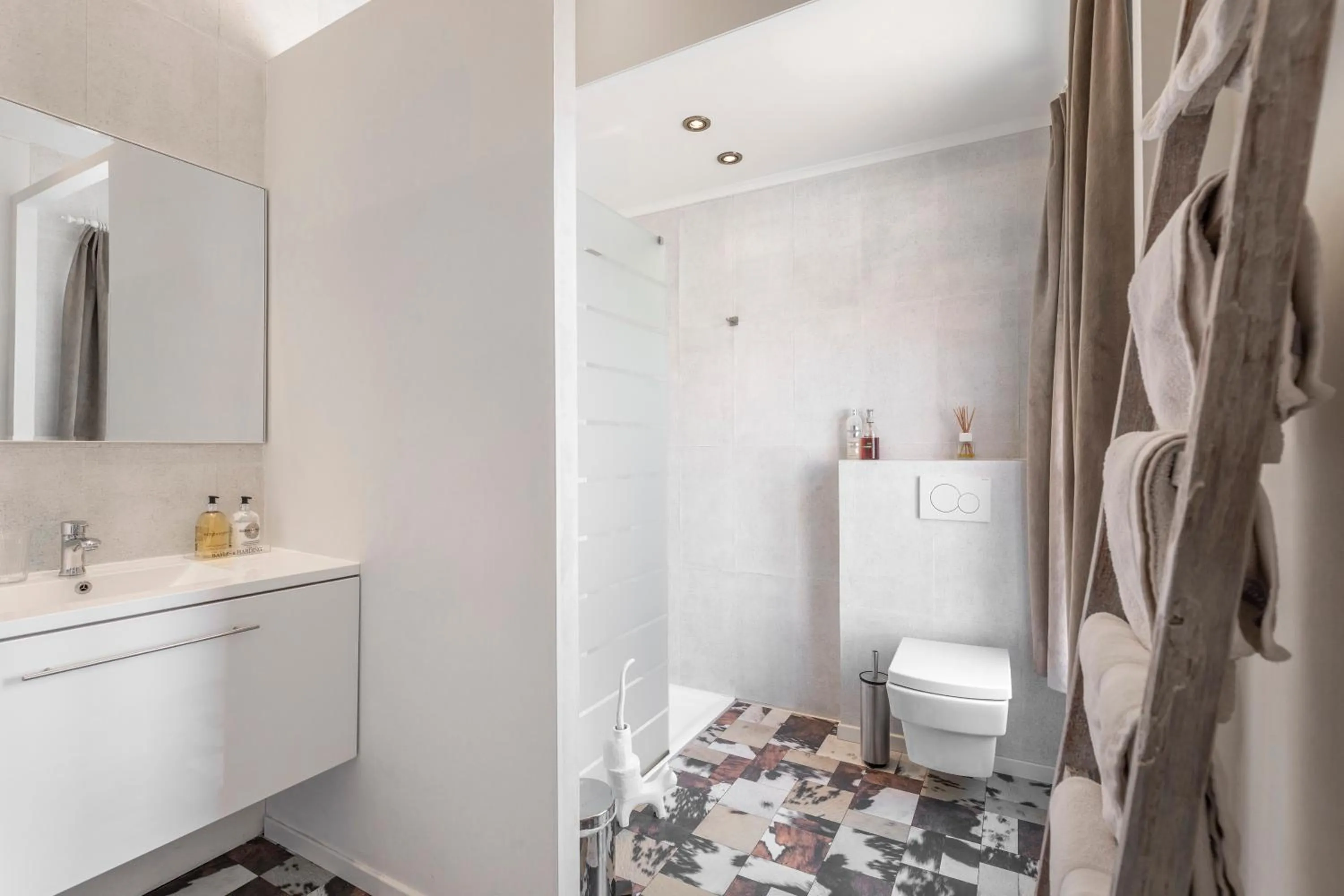 Bathroom in Restaurant & Guesthouse Cachet de Cire