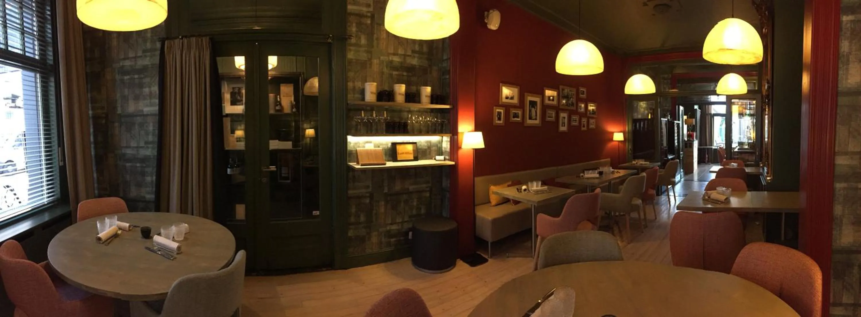 Restaurant/places to eat in Restaurant & Guesthouse Cachet de Cire