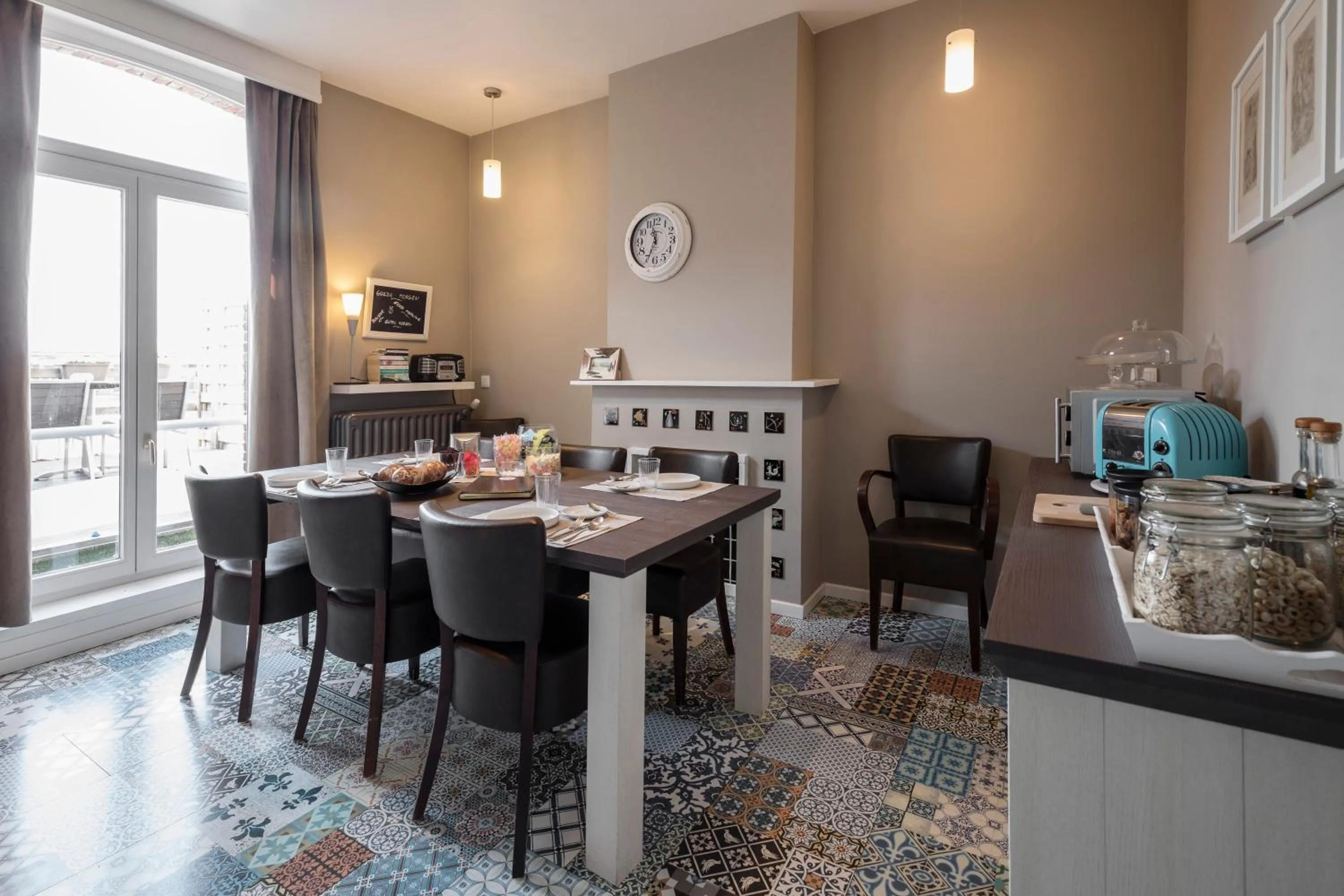 Breakfast in Restaurant & Guesthouse Cachet de Cire