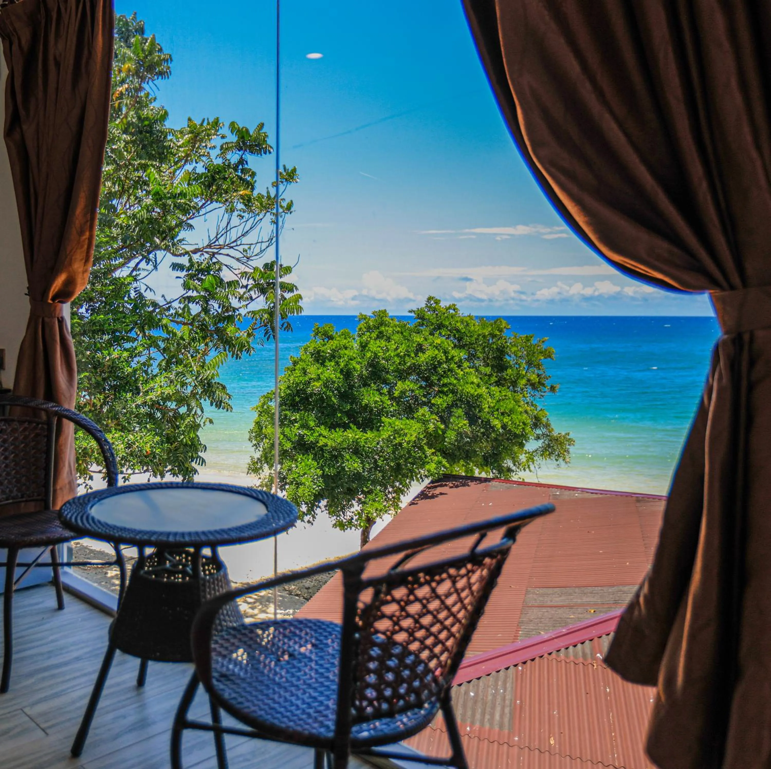 Dolphin Bay Island Resort 海豚岛
