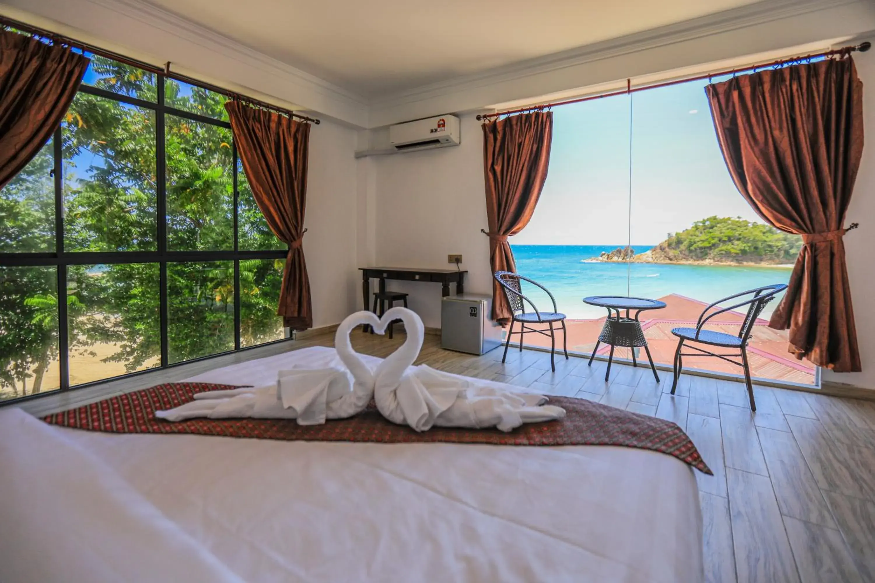 Deluxe Double Room with Sea View in Dolphin Bay Island Resort 海豚岛 Deluxe Double Room with Sea View in Dolphin Bay Island Resort 海豚岛