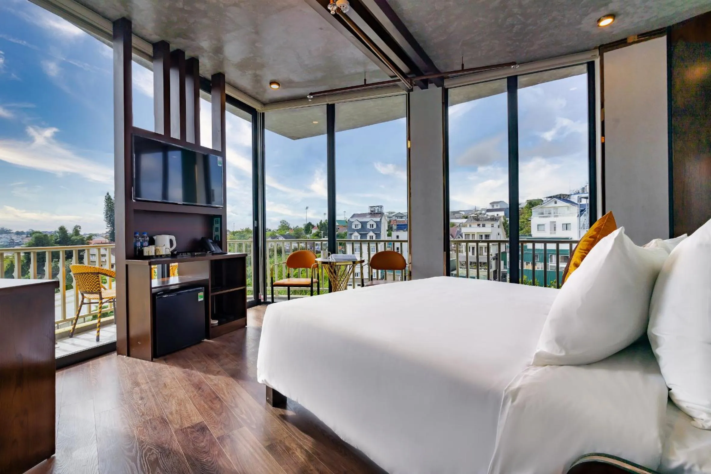 TV and multimedia, Bed in Phuc Hai Hotel Da Lat