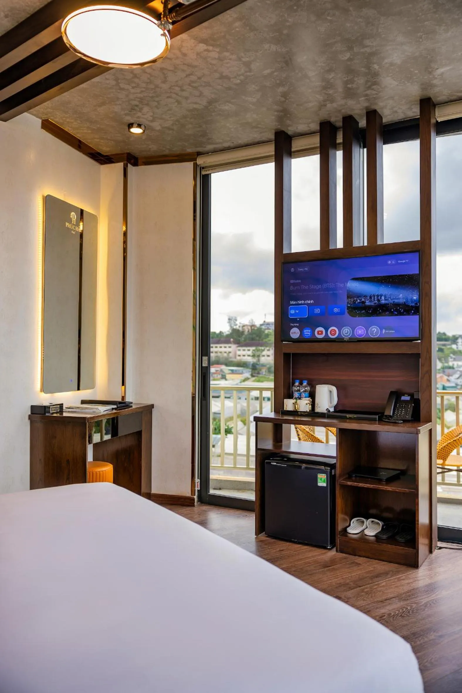 TV and multimedia, Bed in Phuc Hai Hotel Da Lat
