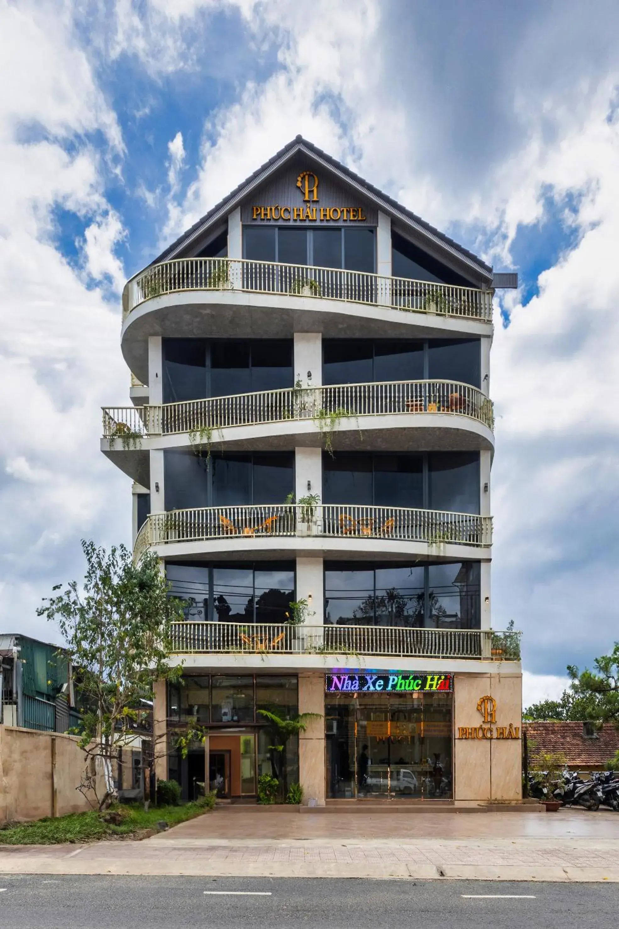 Property building in Phuc Hai Hotel Da Lat Property building in Phuc Hai Hotel Da Lat