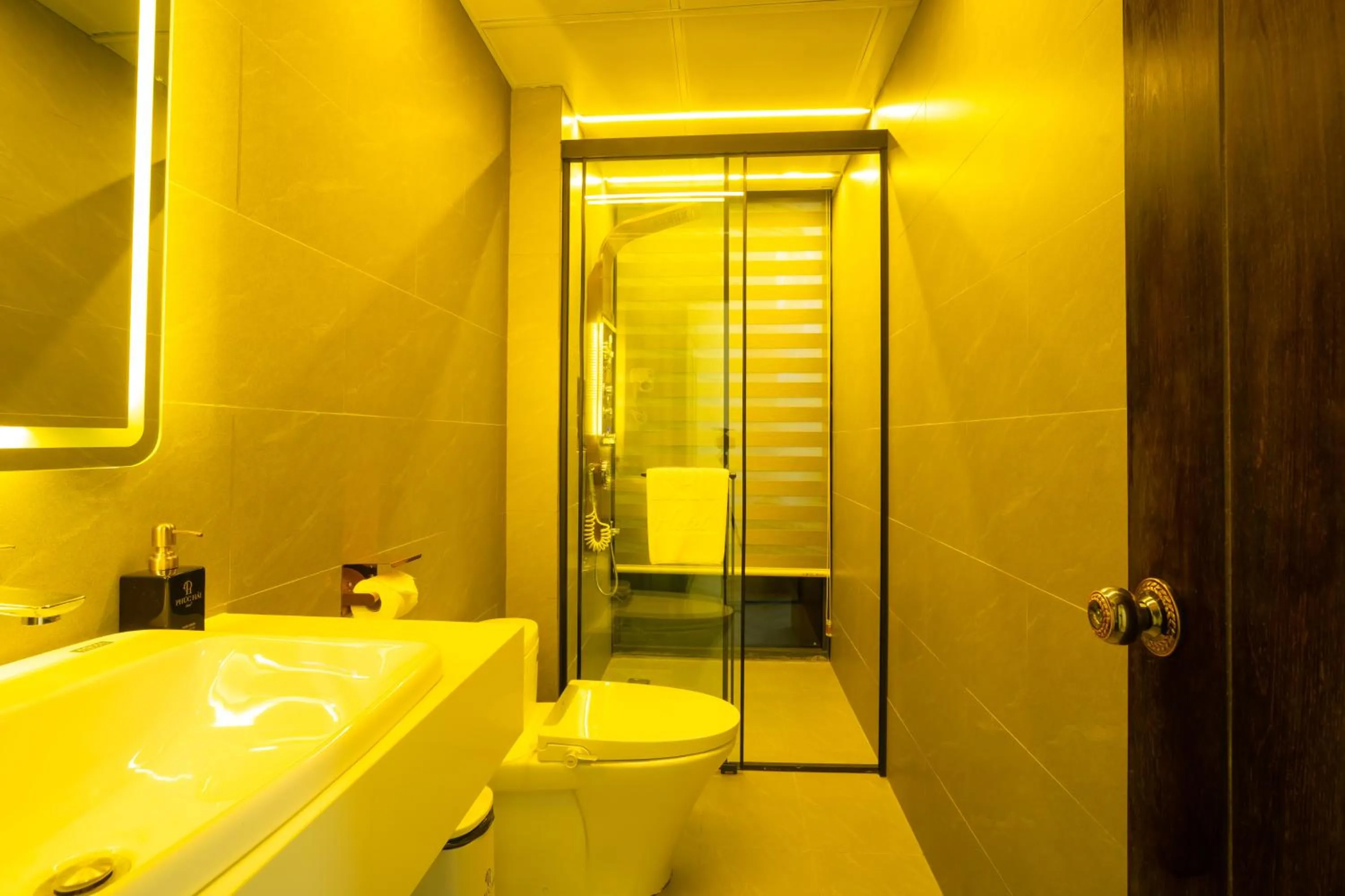 Bathroom in Phuc Hai Hotel Da Lat