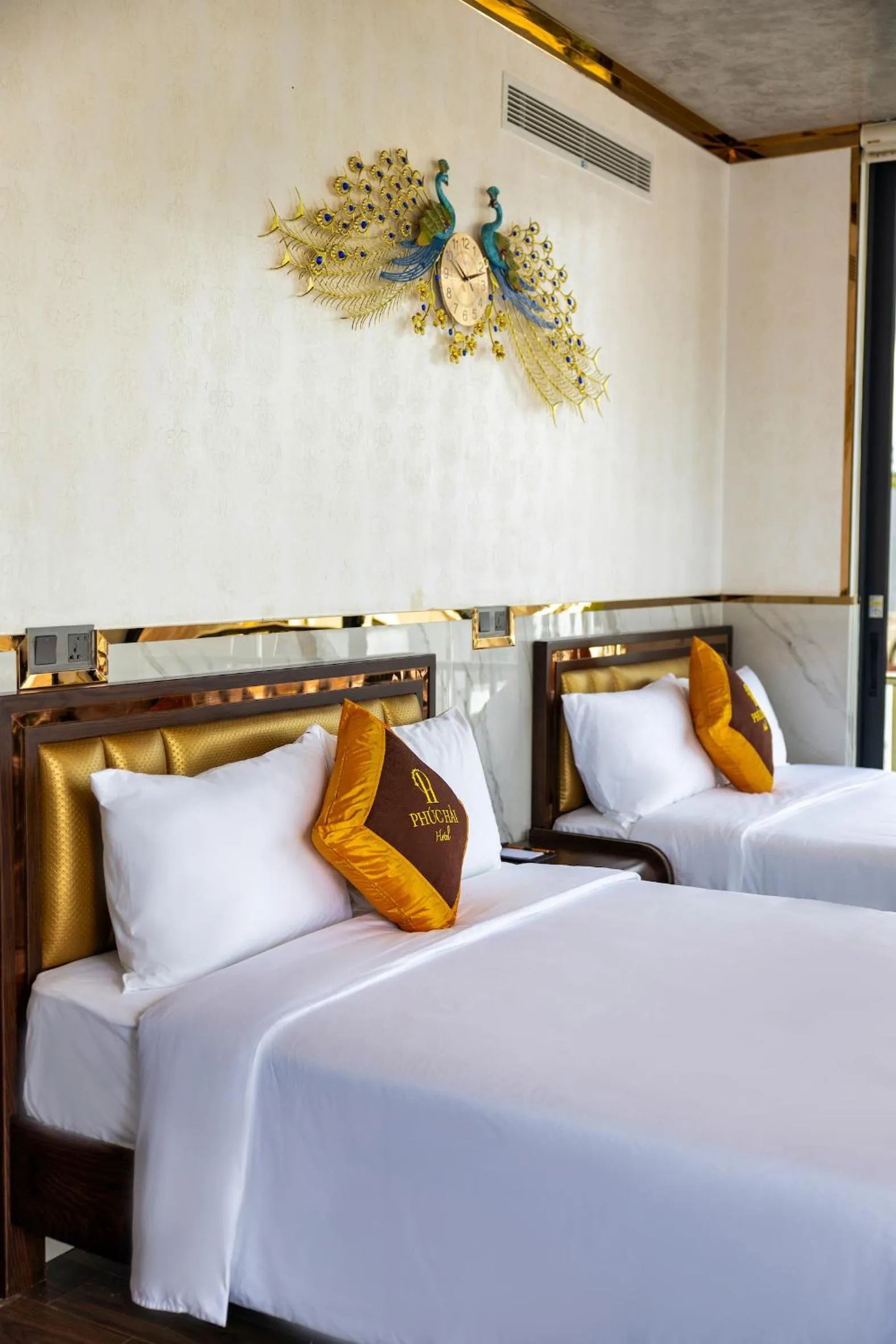 Photo of the whole room, Bed in Phuc Hai Hotel Da Lat