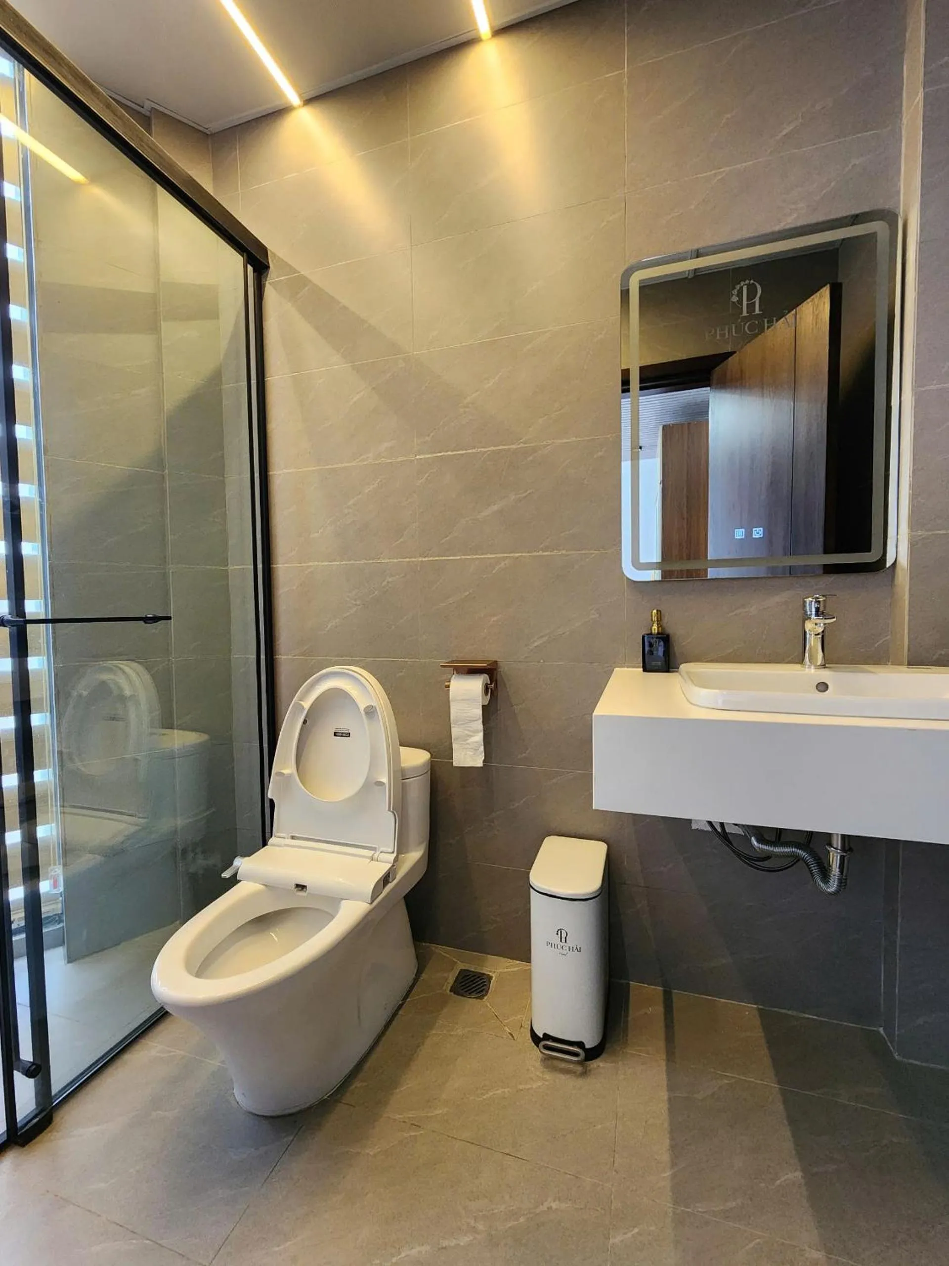 Bathroom in Phuc Hai Hotel Da Lat