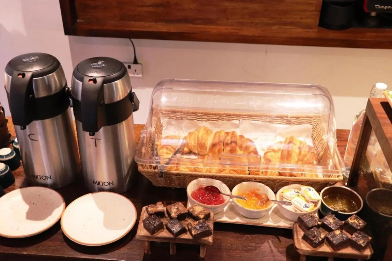 Breakfast in La Papillon Maison