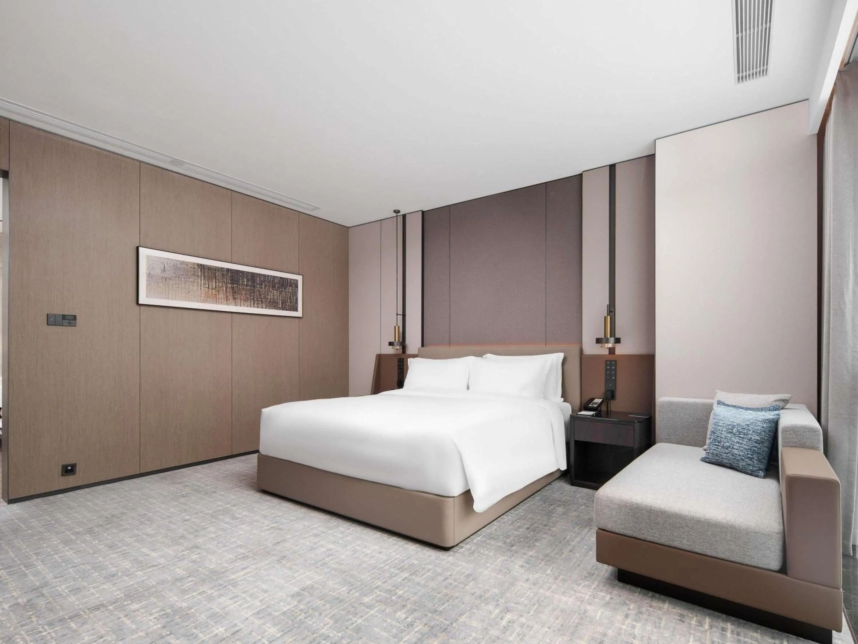 Bedroom, Bed in Grand Mercure Wuhan Hanyang