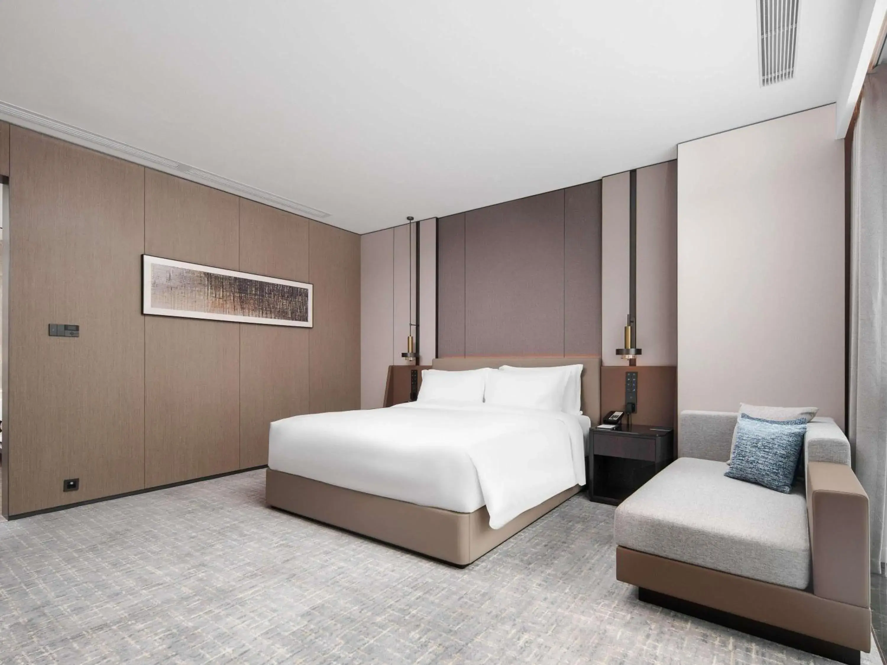 Bedroom, Bed in Grand Mercure Wuhan Hanyang Bedroom, Bed in Grand Mercure Wuhan Hanyang