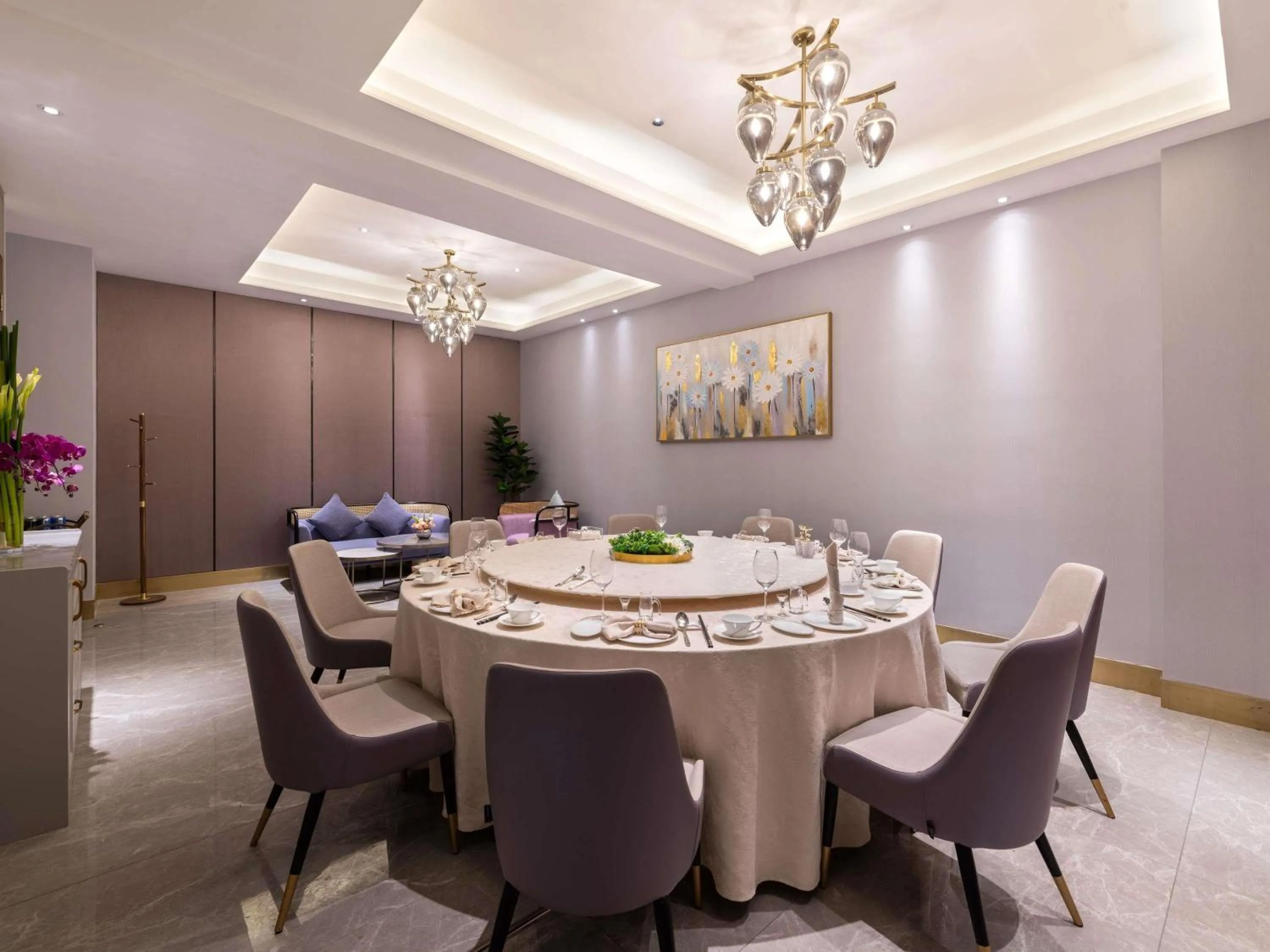 Restaurant/places to eat in Mercure Shijiazhuang People Square