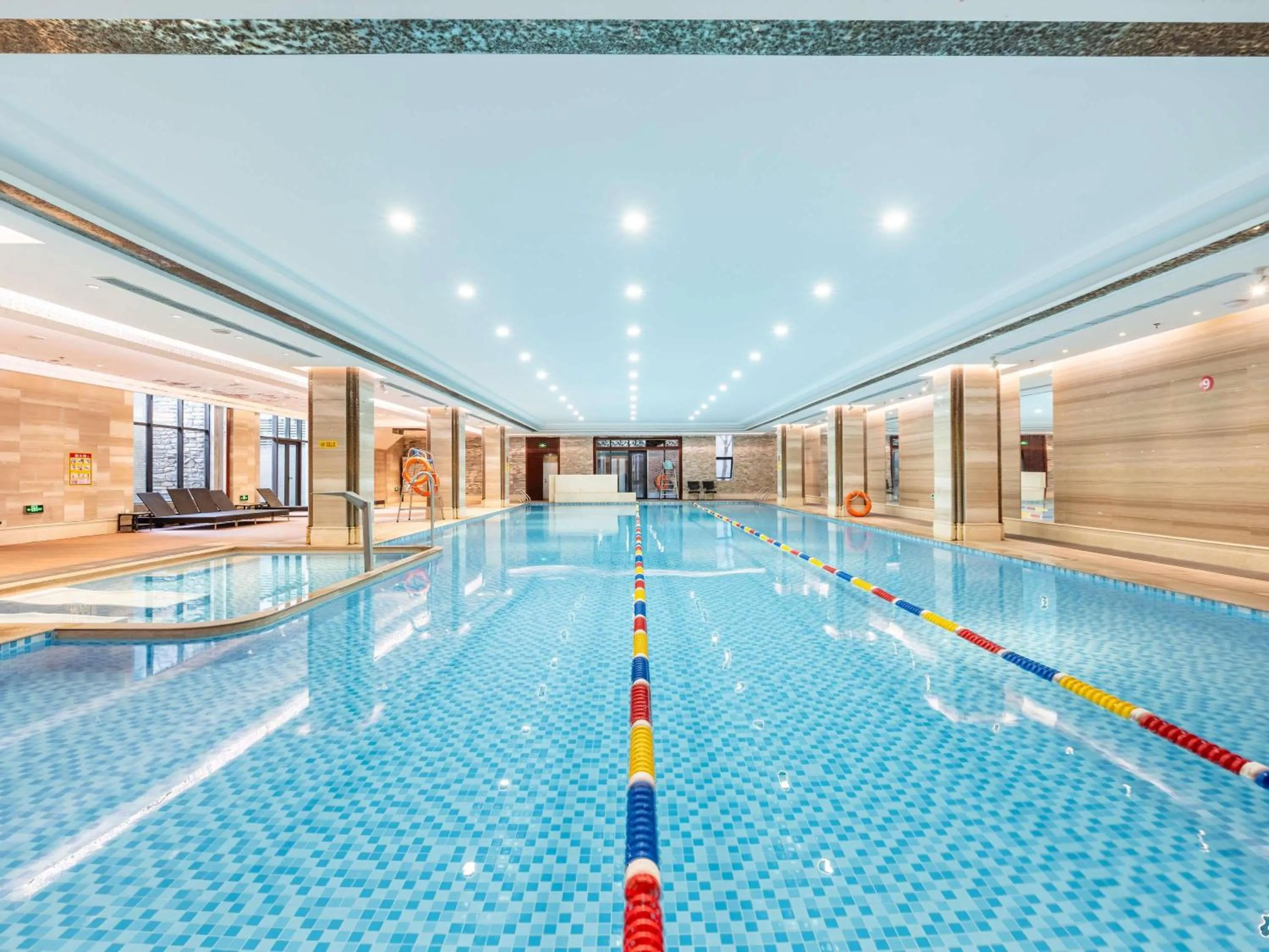 Pool view in Swissotel Xi' an Xinxing Hot Spring