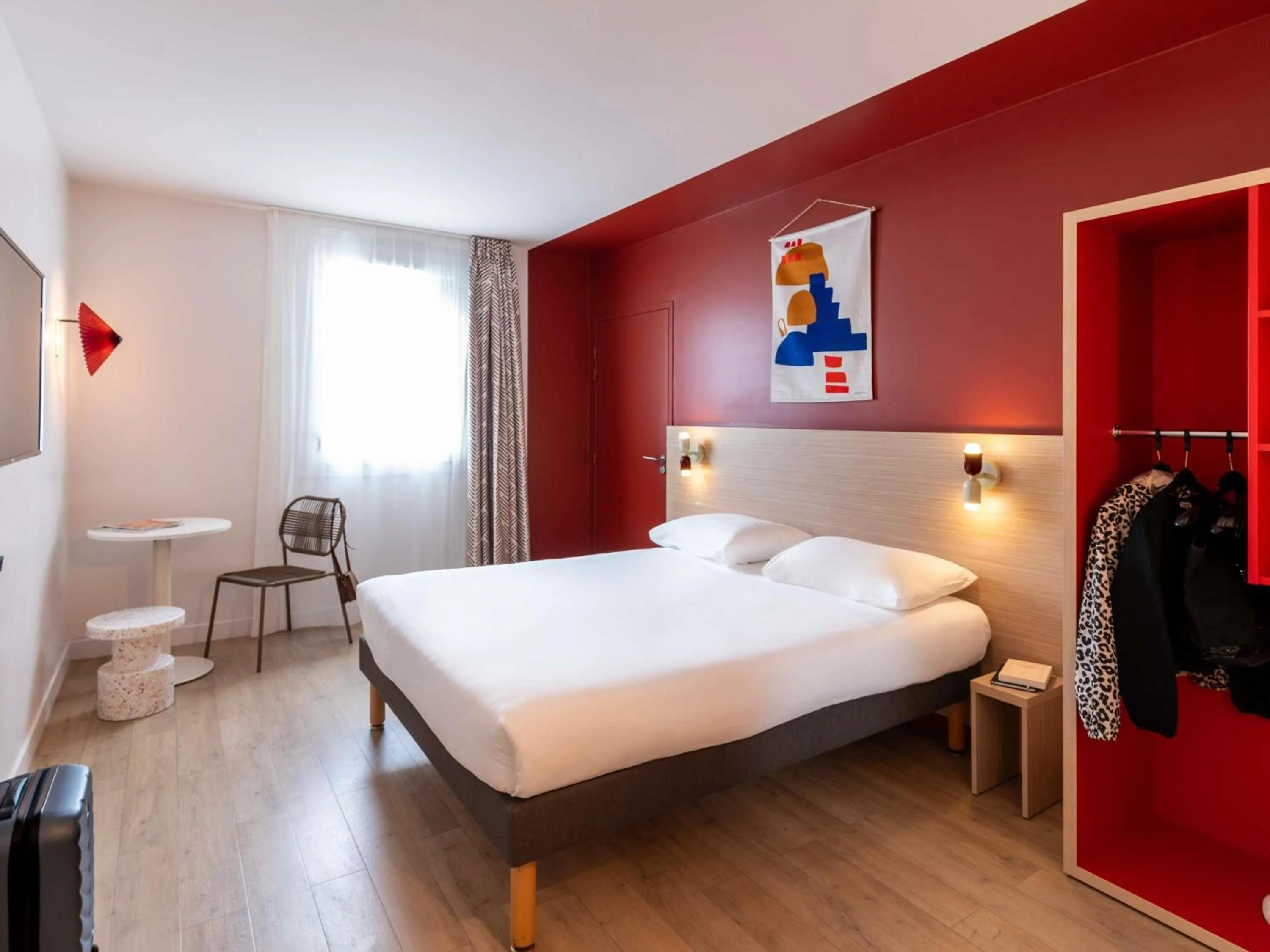 Bedroom, Bed in ibis Styles Prévessin Genève Aéroport