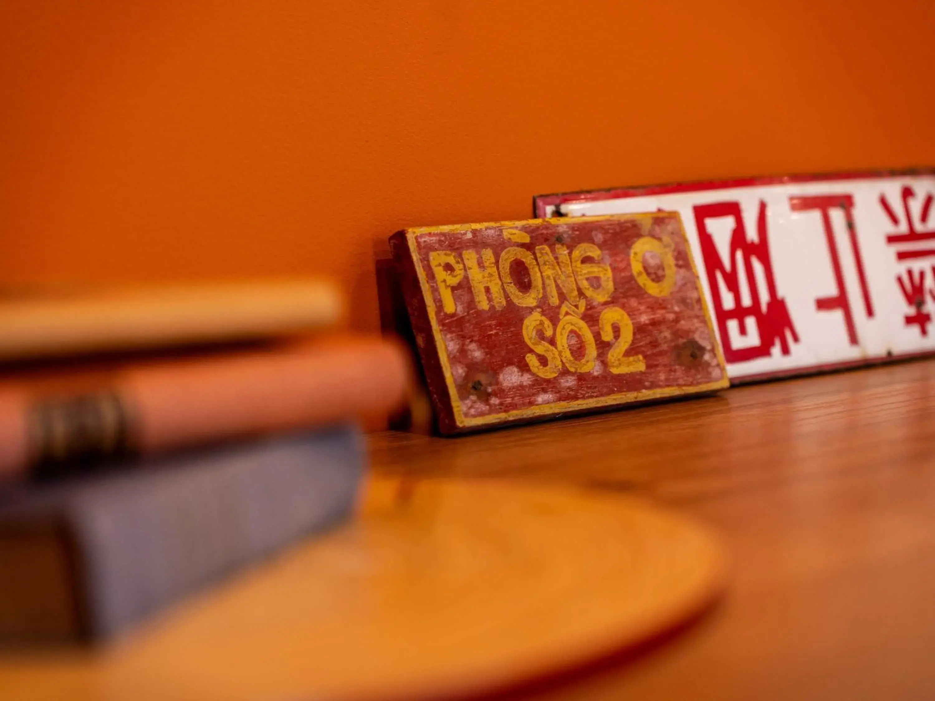 Lounge or bar in ibis Styles Prévessin Genève Aéroport Lounge or bar in ibis Styles Prévessin Genève Aéroport