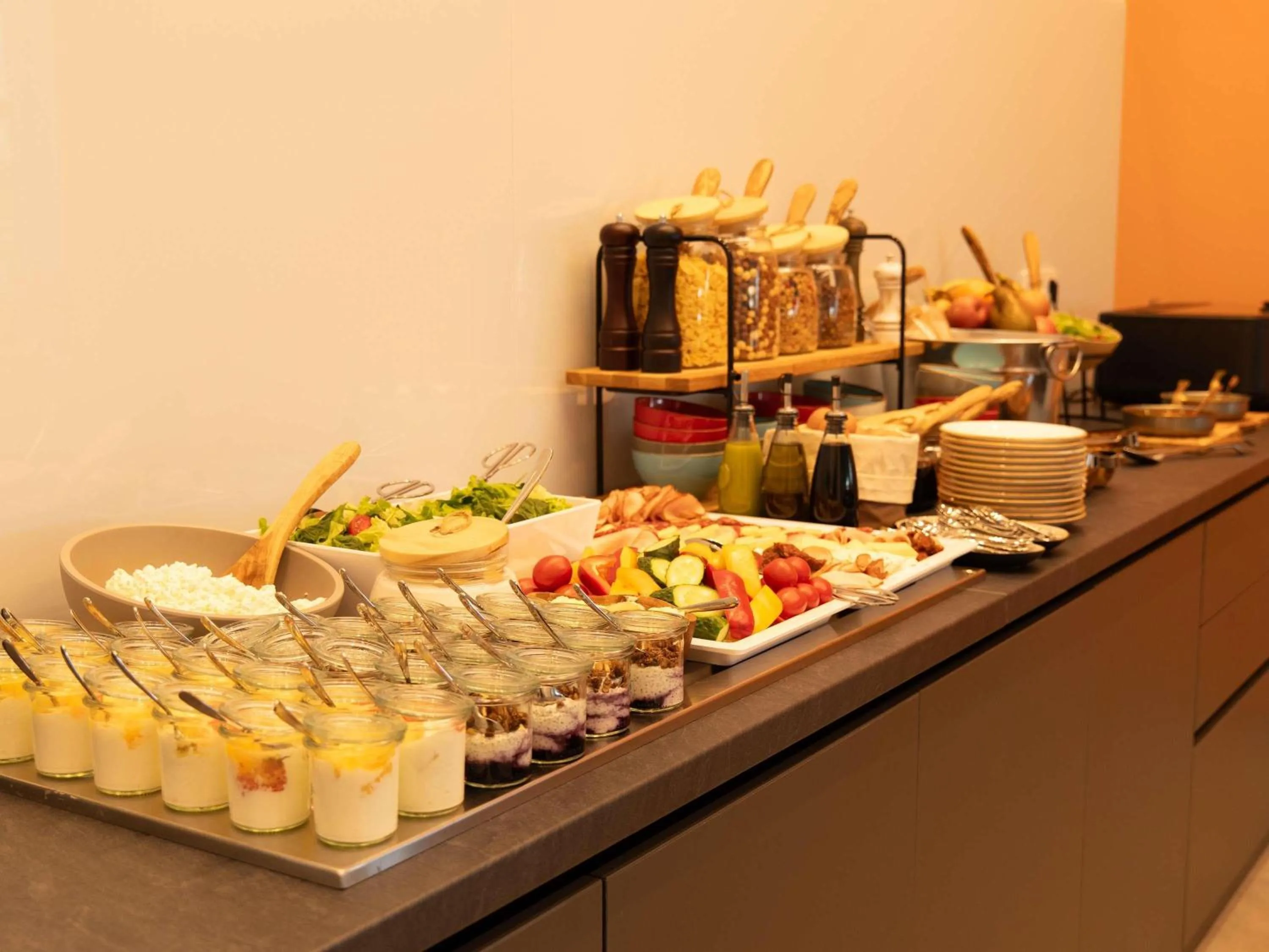 Restaurant/places to eat in ibis Styles Chisinau